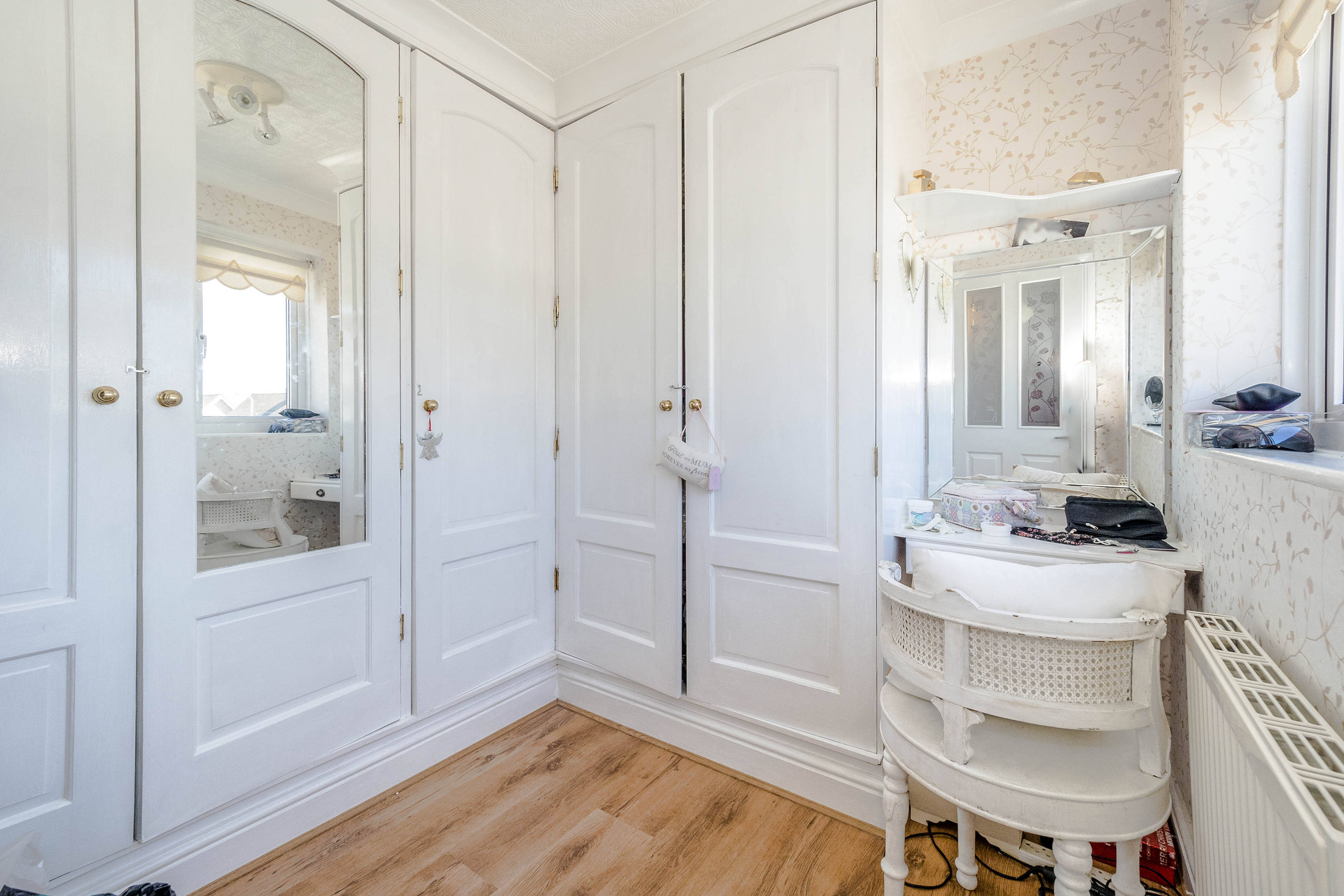 Walk-in Wardrobe