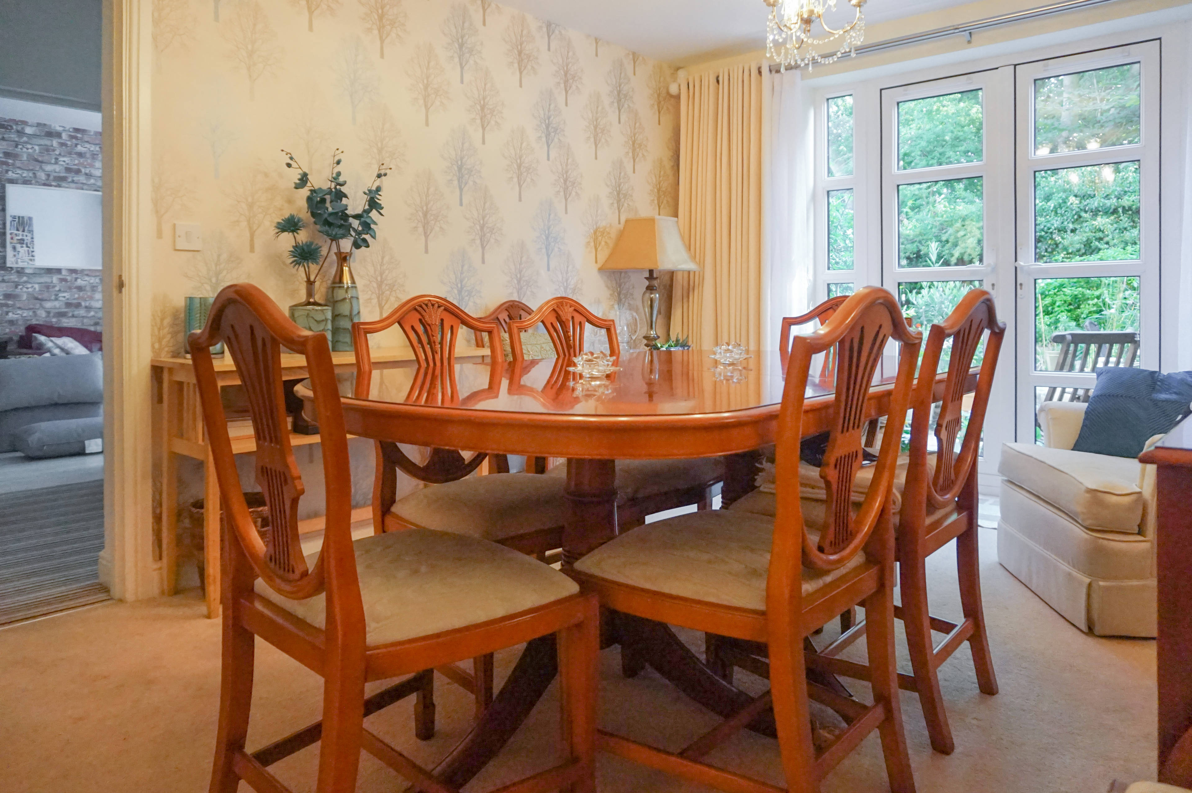 Bed 3 / Dining Room