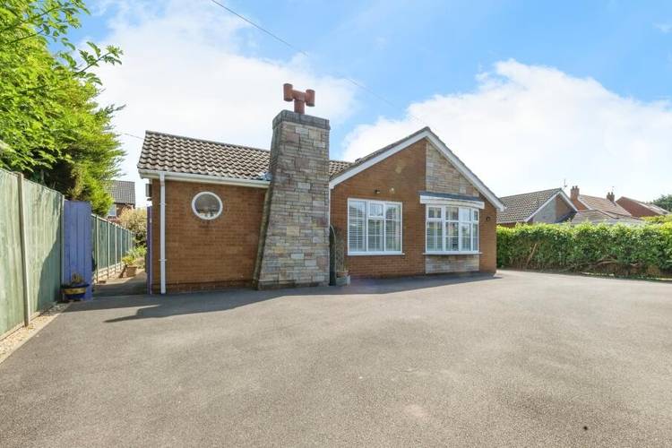 3 bedroom detached bungalow