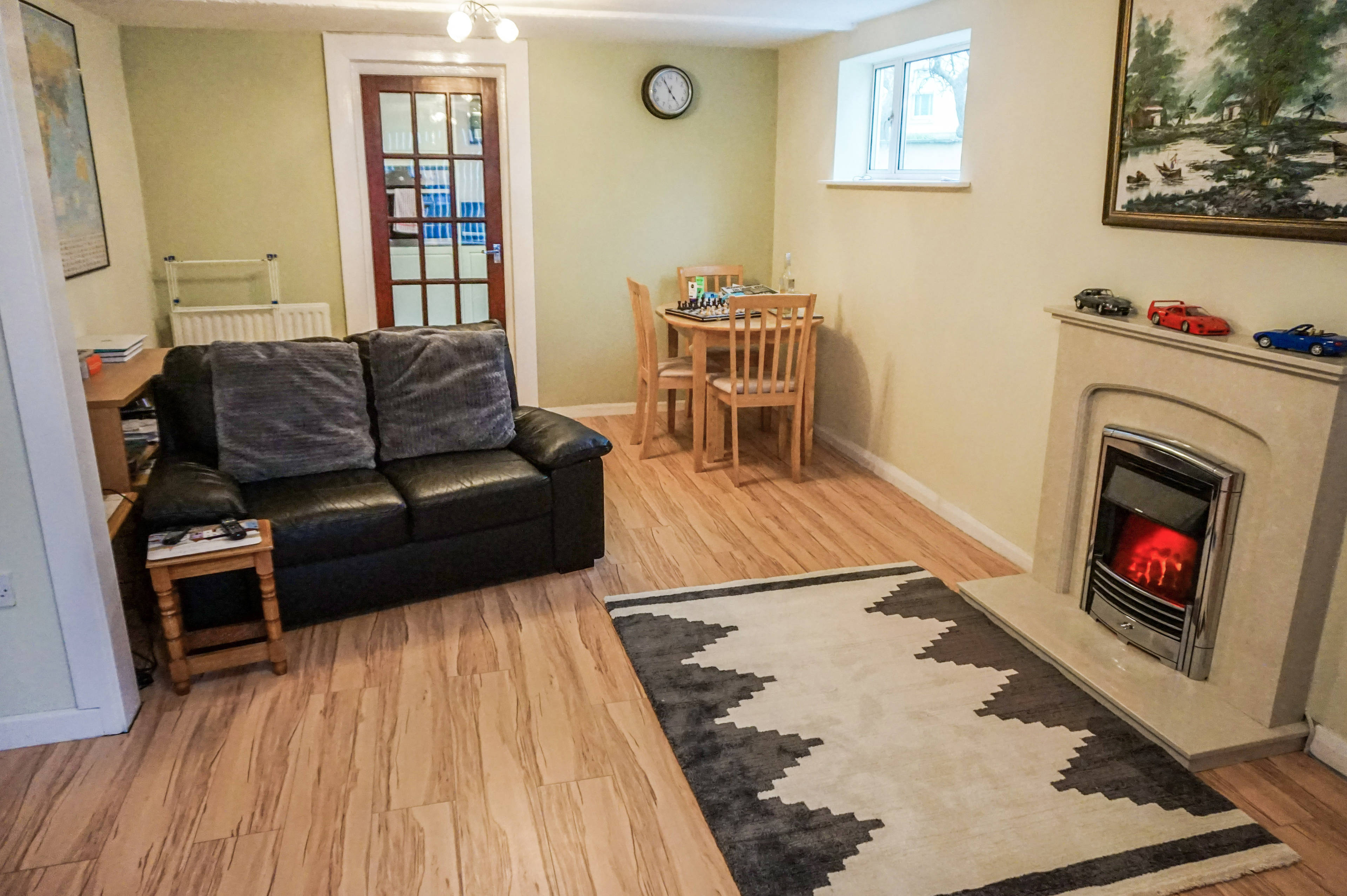 Lounge/Dining Room
