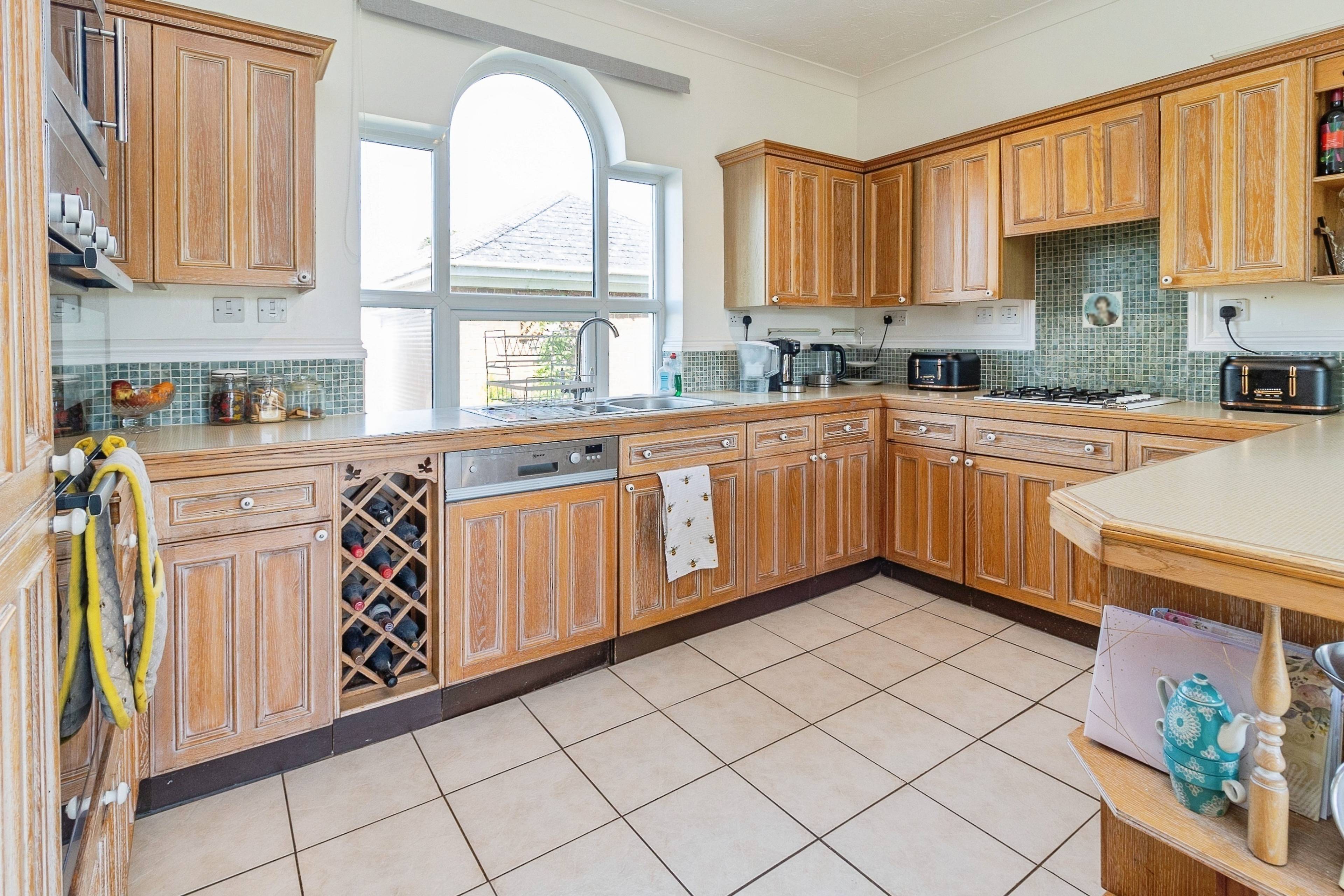 Kitchen/Breakfast