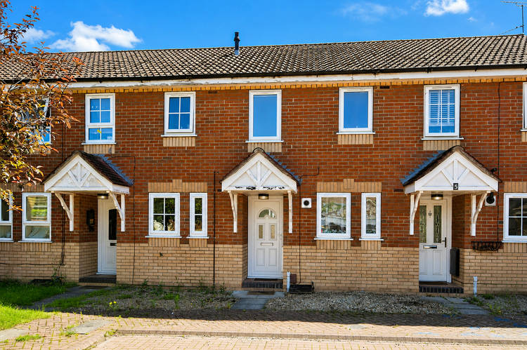 2 bedroom terraced house