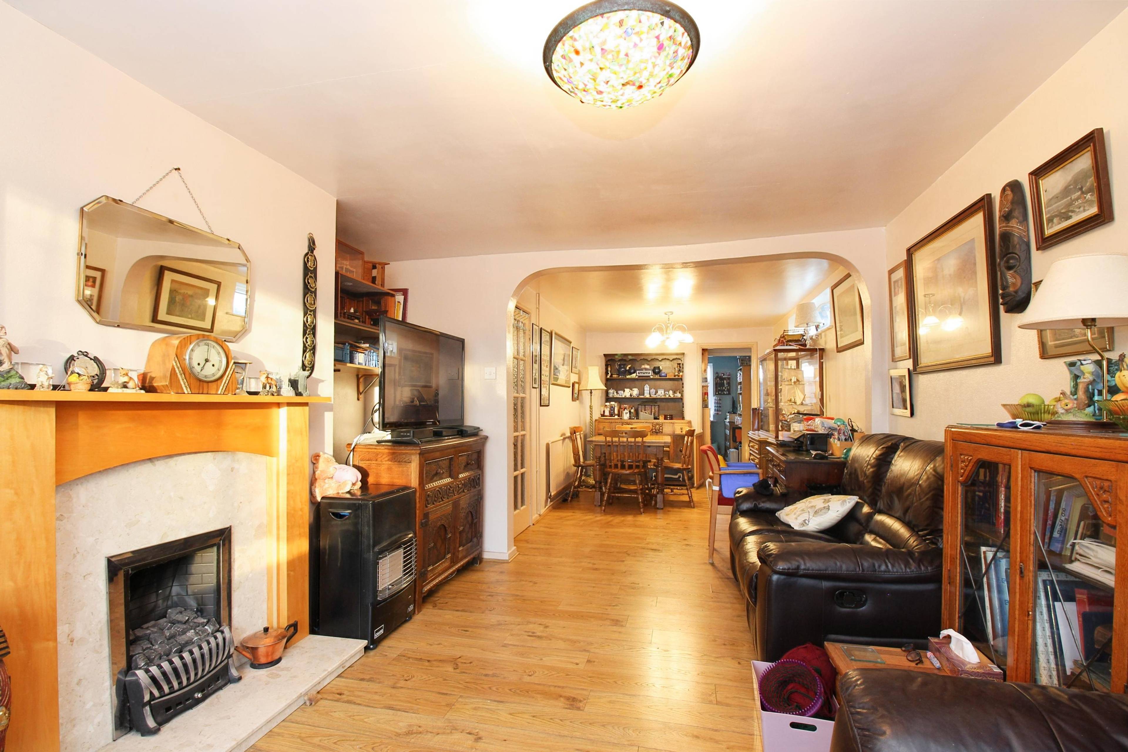 Lounge/Dining Room