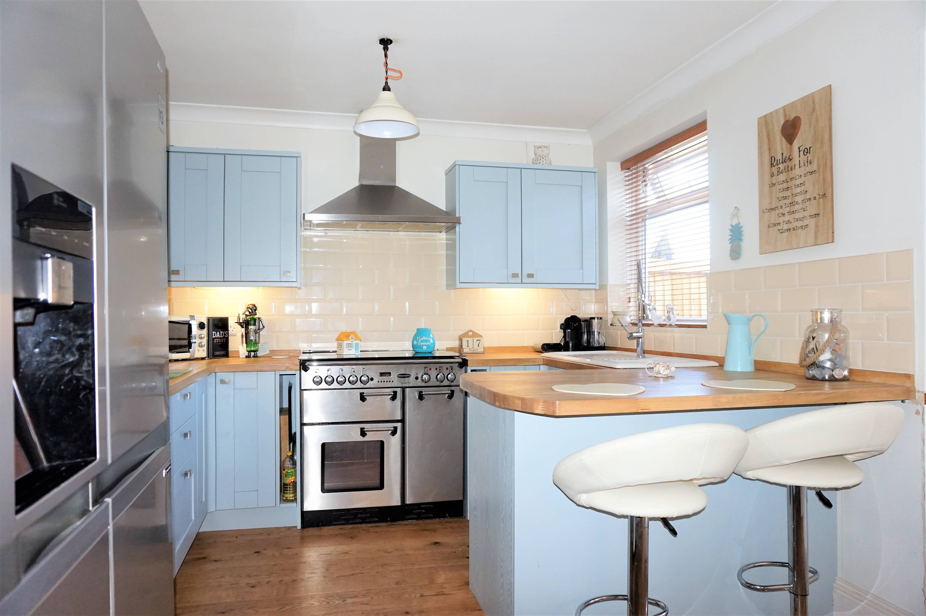 Kitchen/Breakfast
