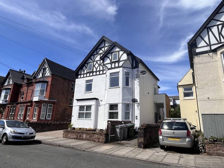 2 bedroom flat