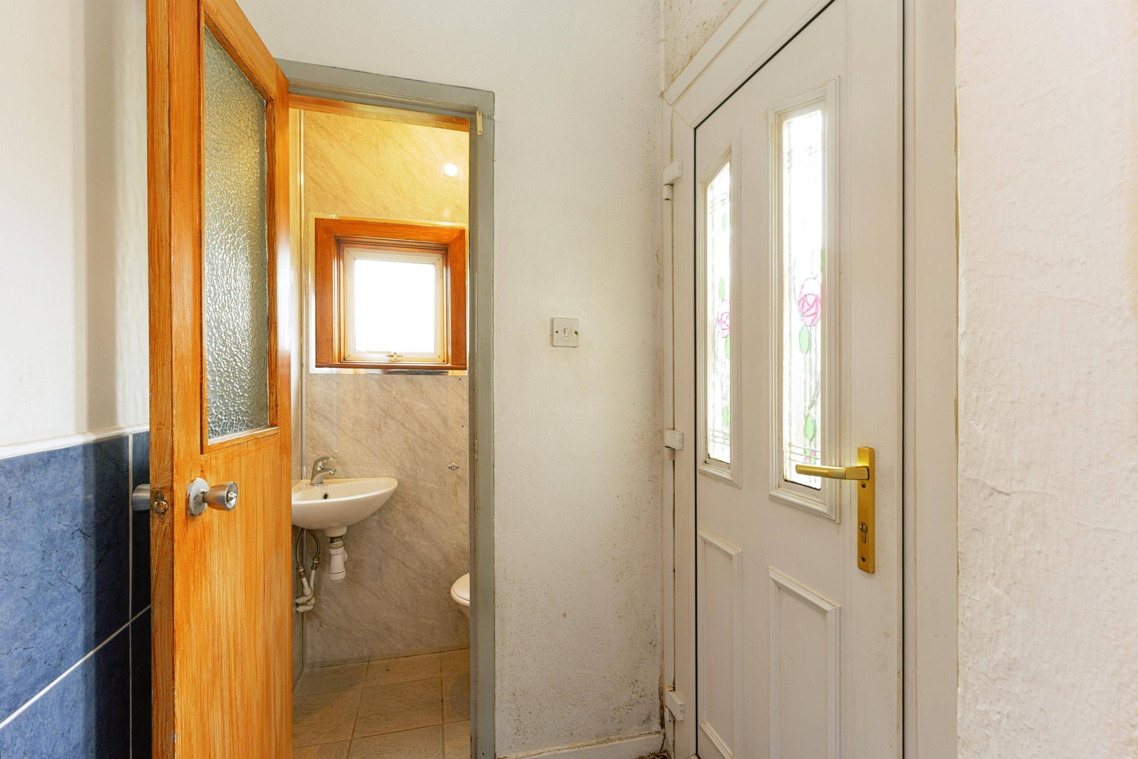 Downstairs Cloakroom