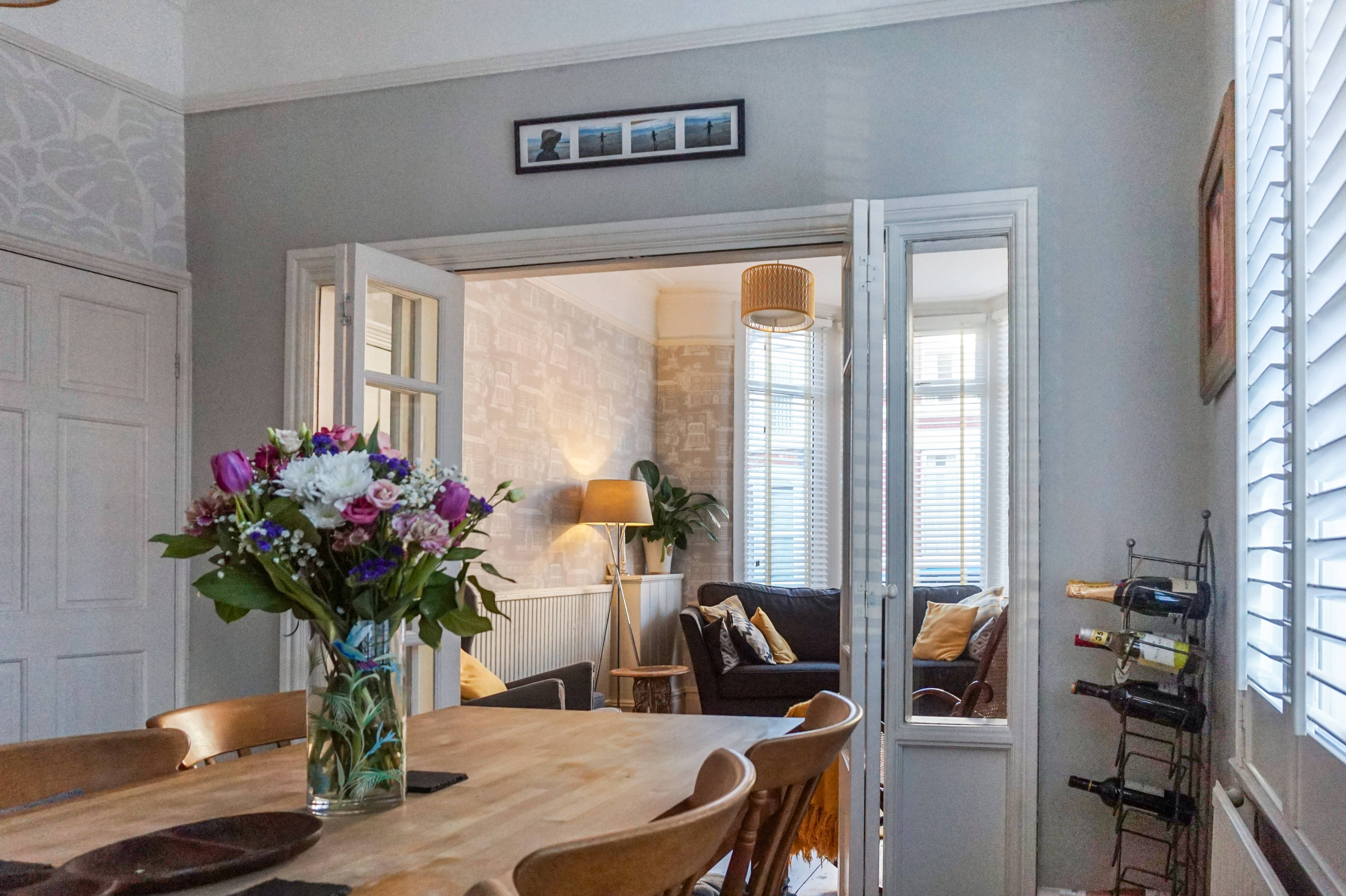 Lounge/Dining Room