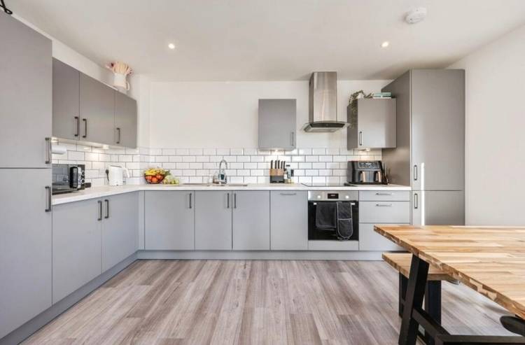 2 bedroom apartment