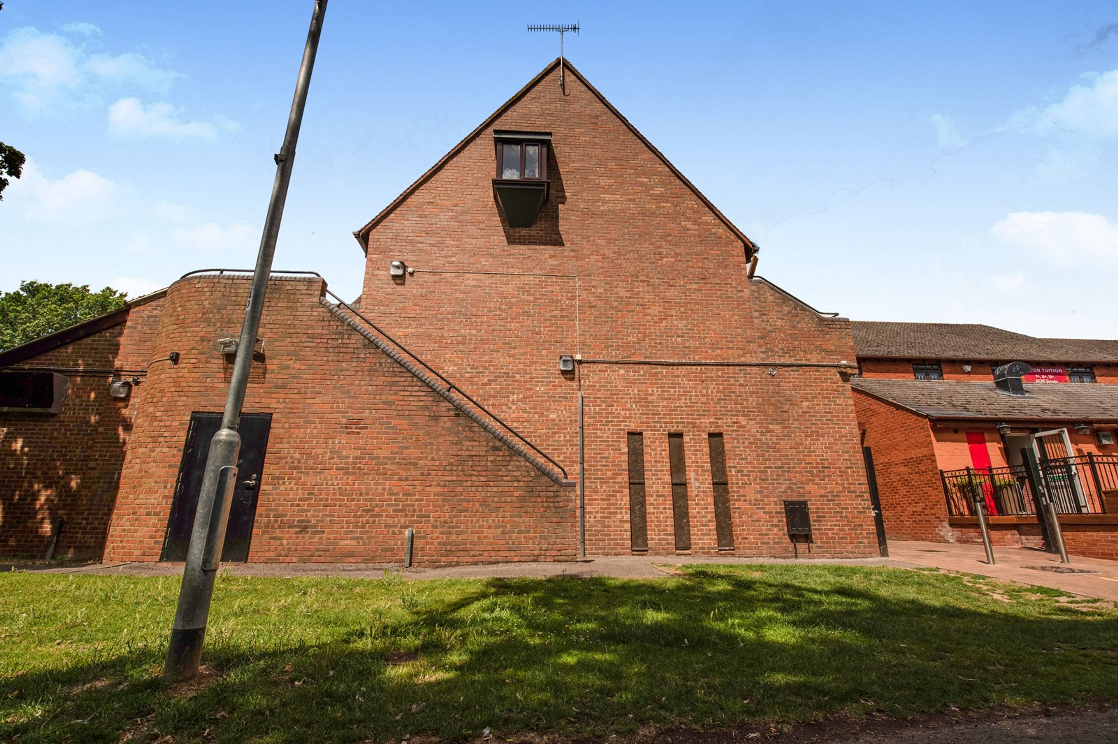 Site Front