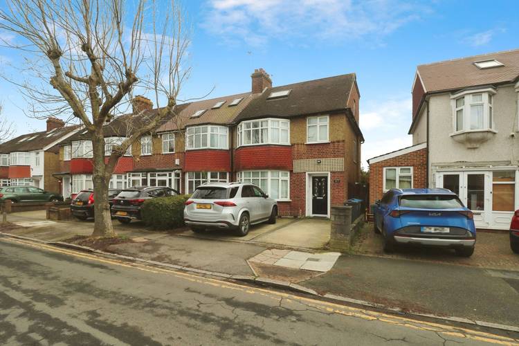 4 bedroom terraced house
