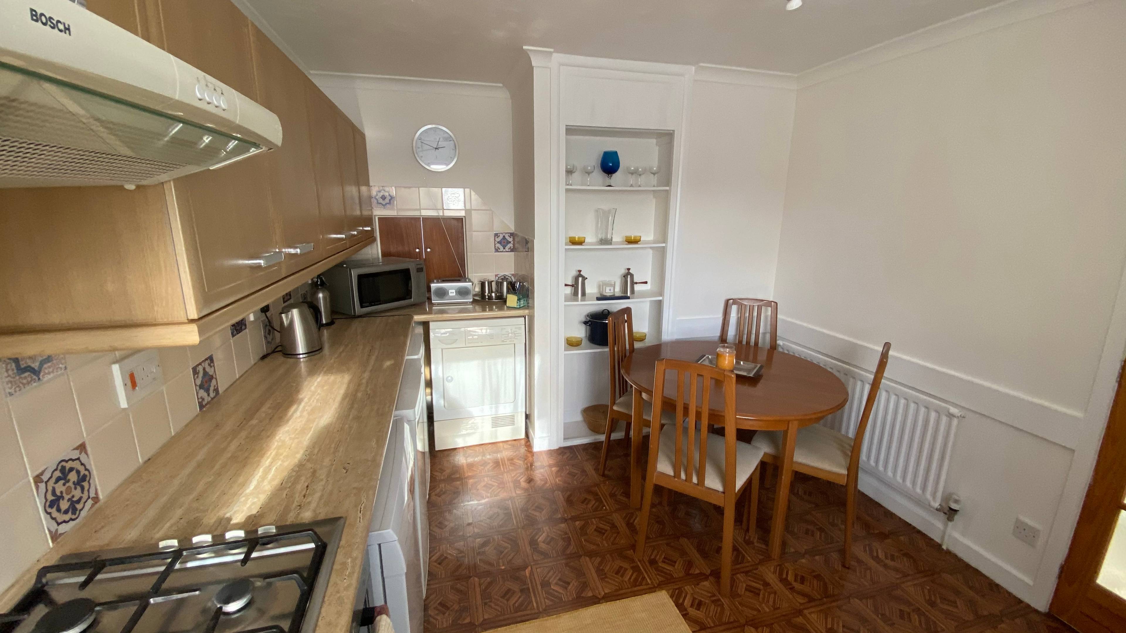 Kitchen/Breakfast