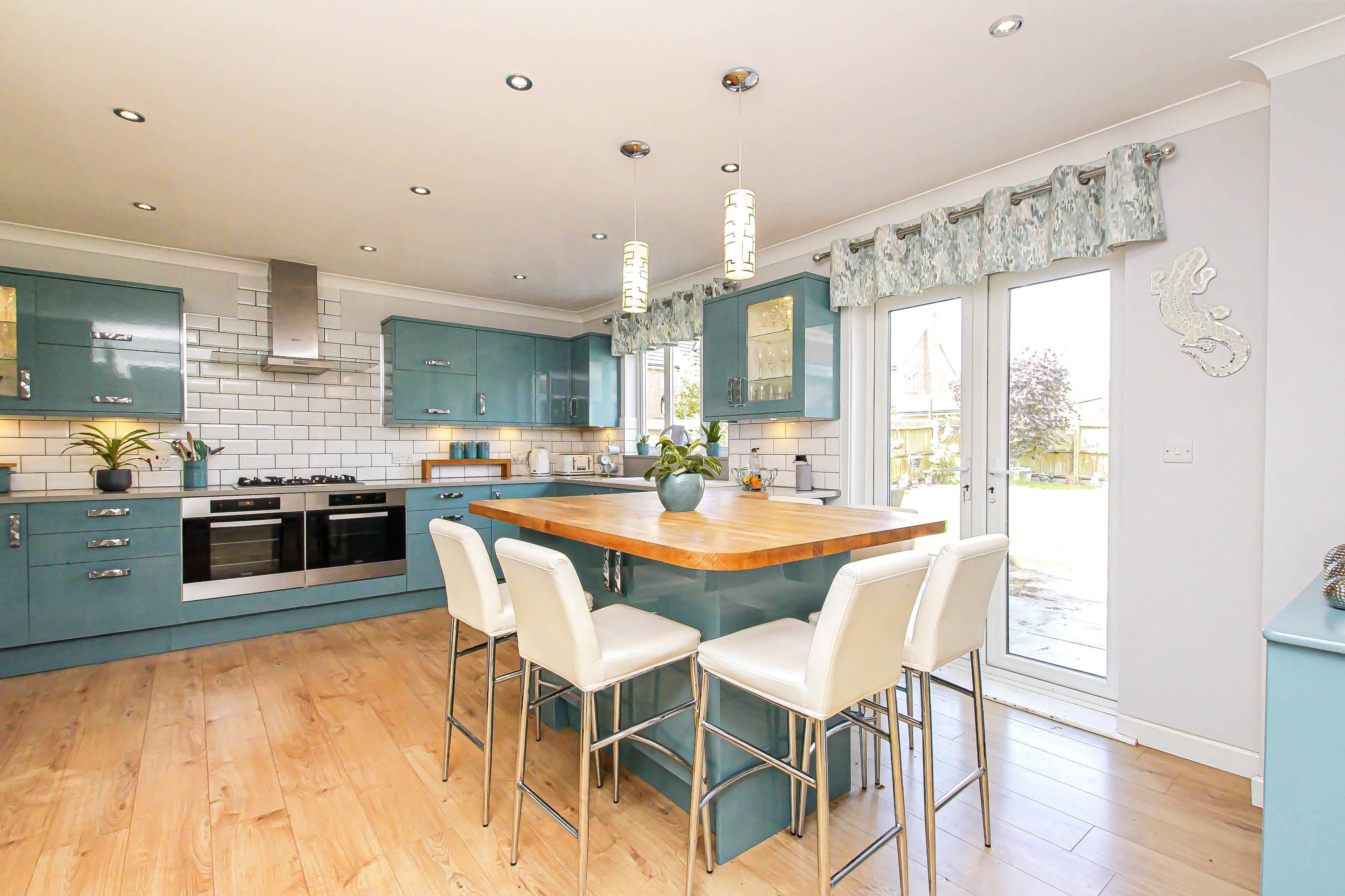 Kitchen/Breakfast