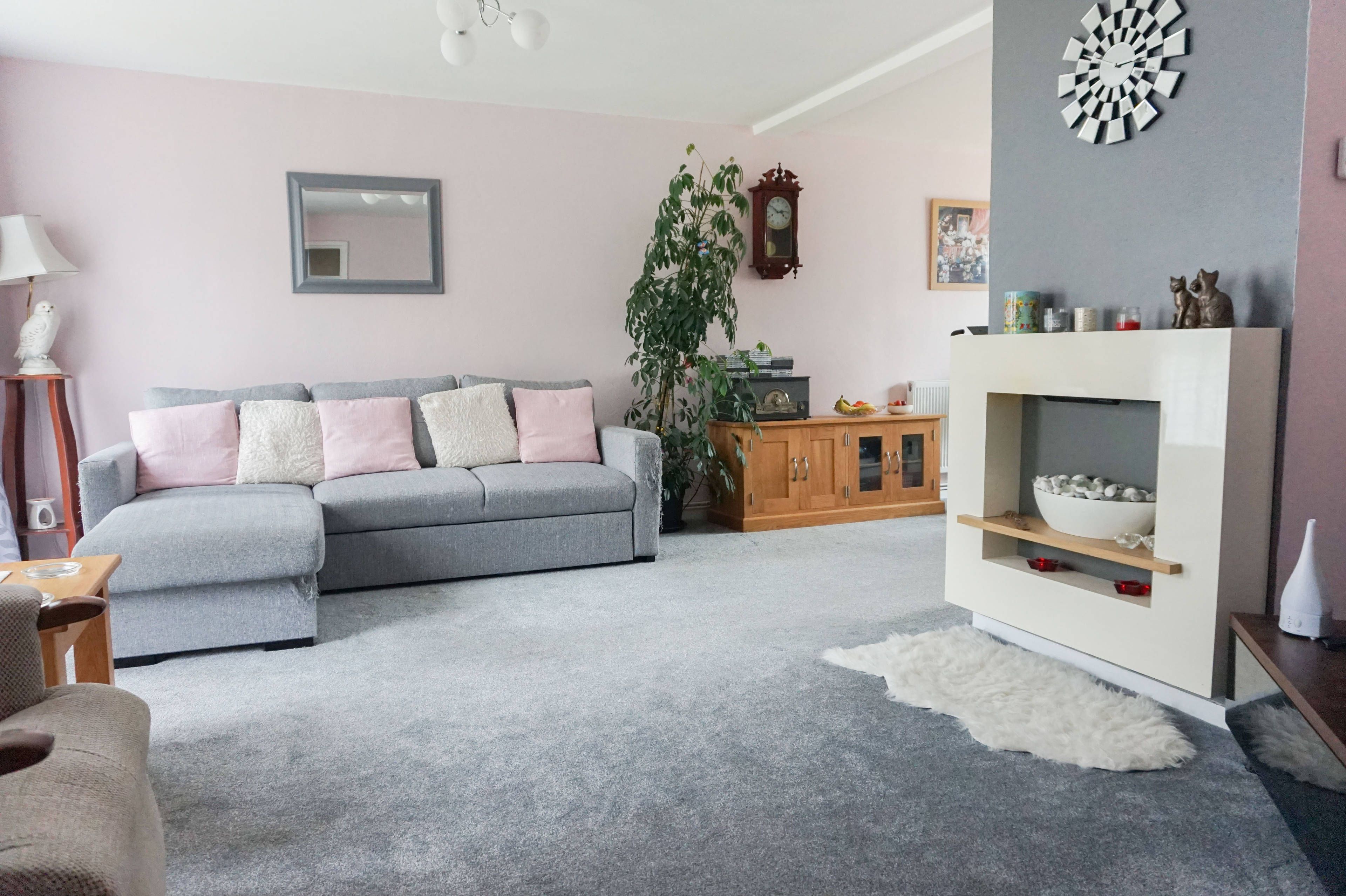 Lounge/Dining Room