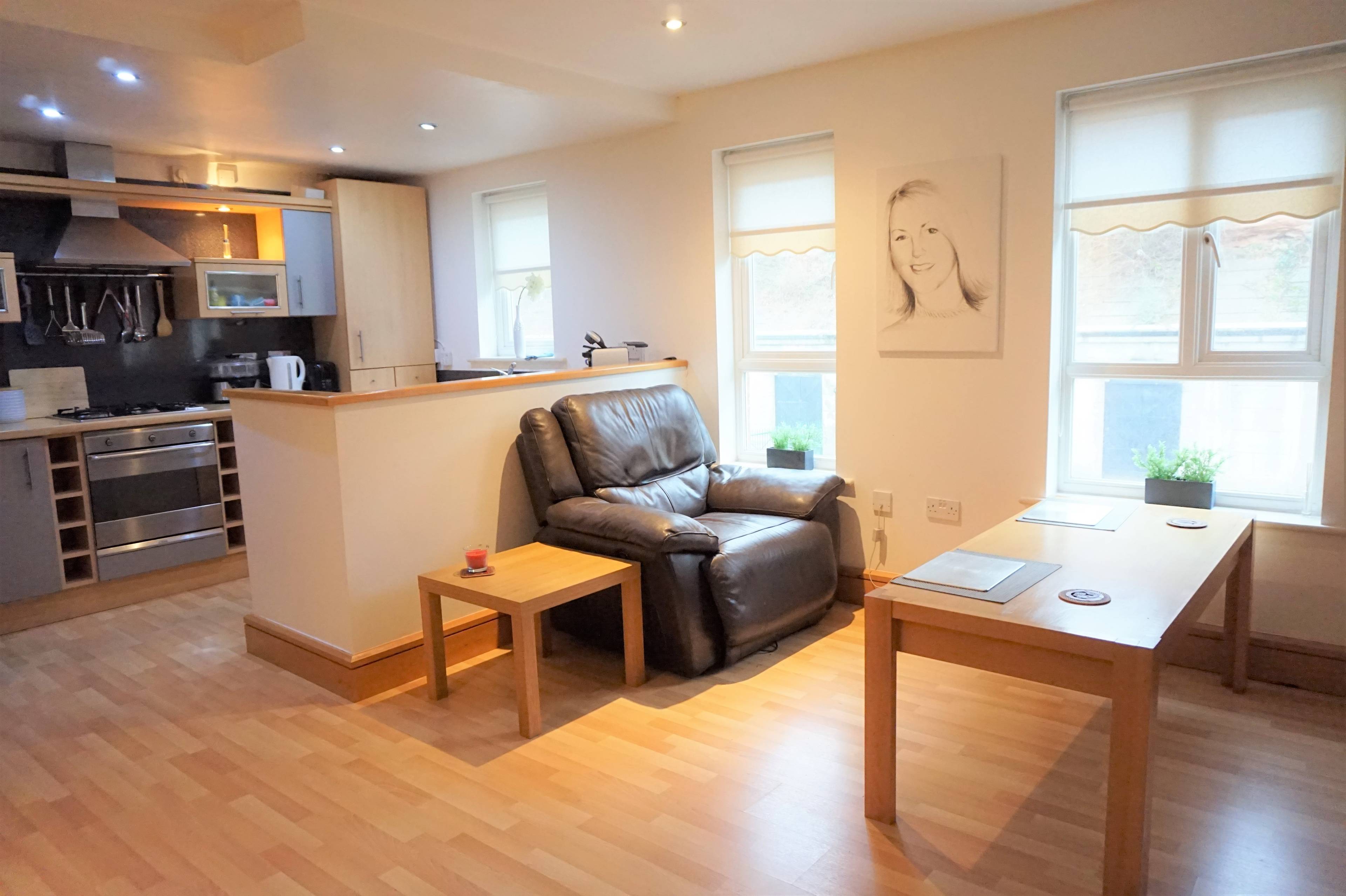 Lounge / Kitchen