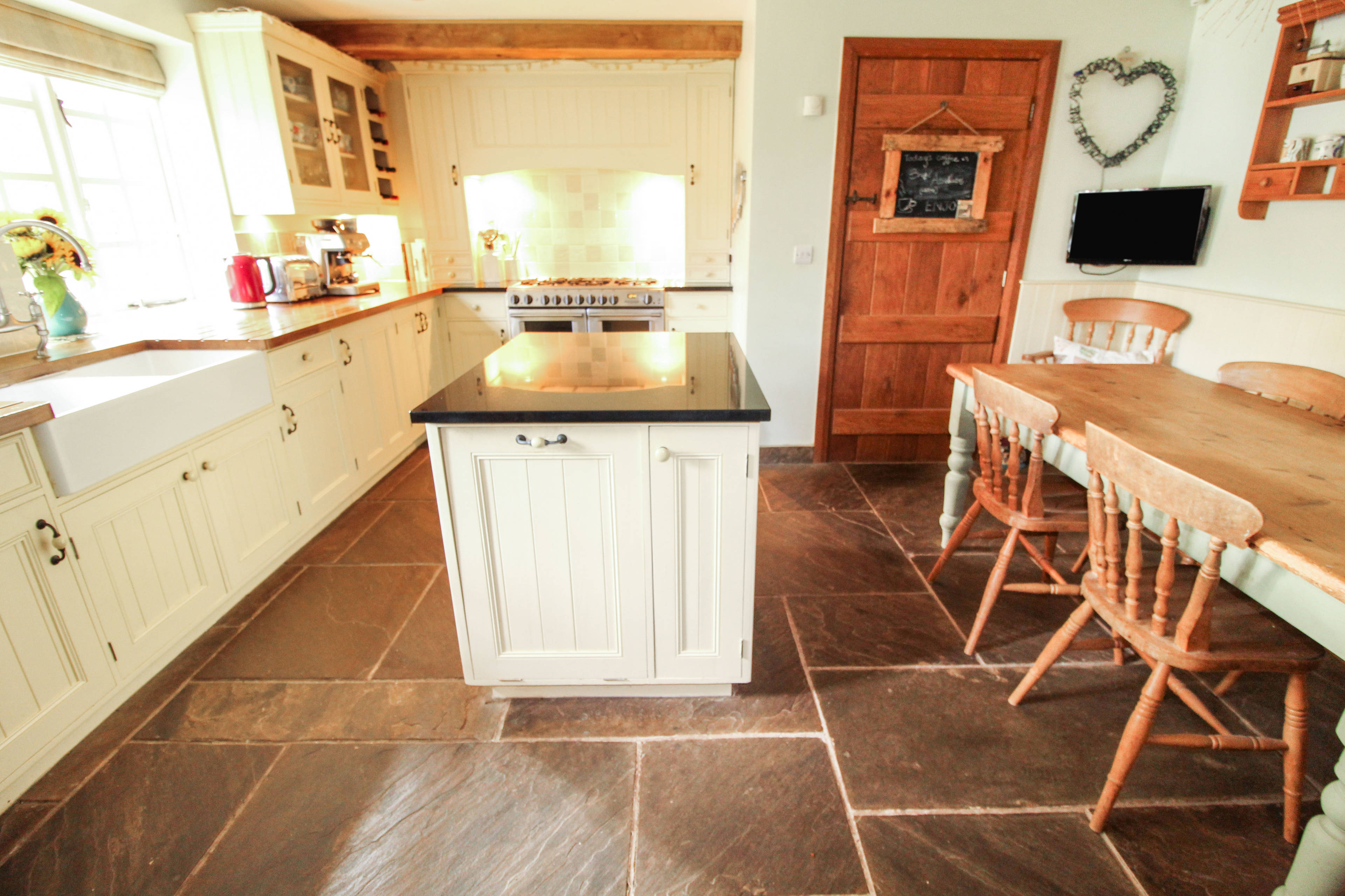 Kitchen/Breakfast