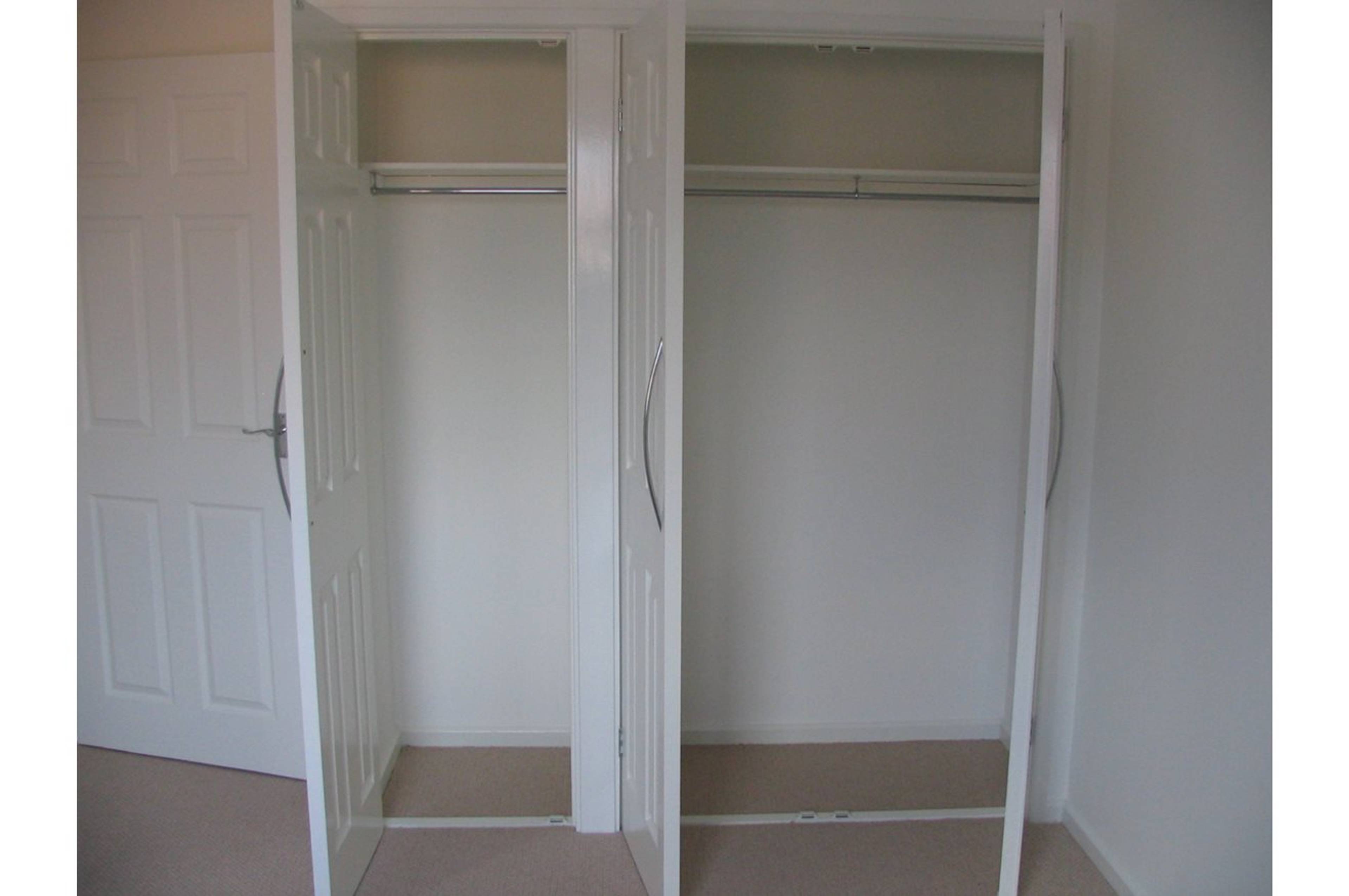 Walk-in Wardrobe