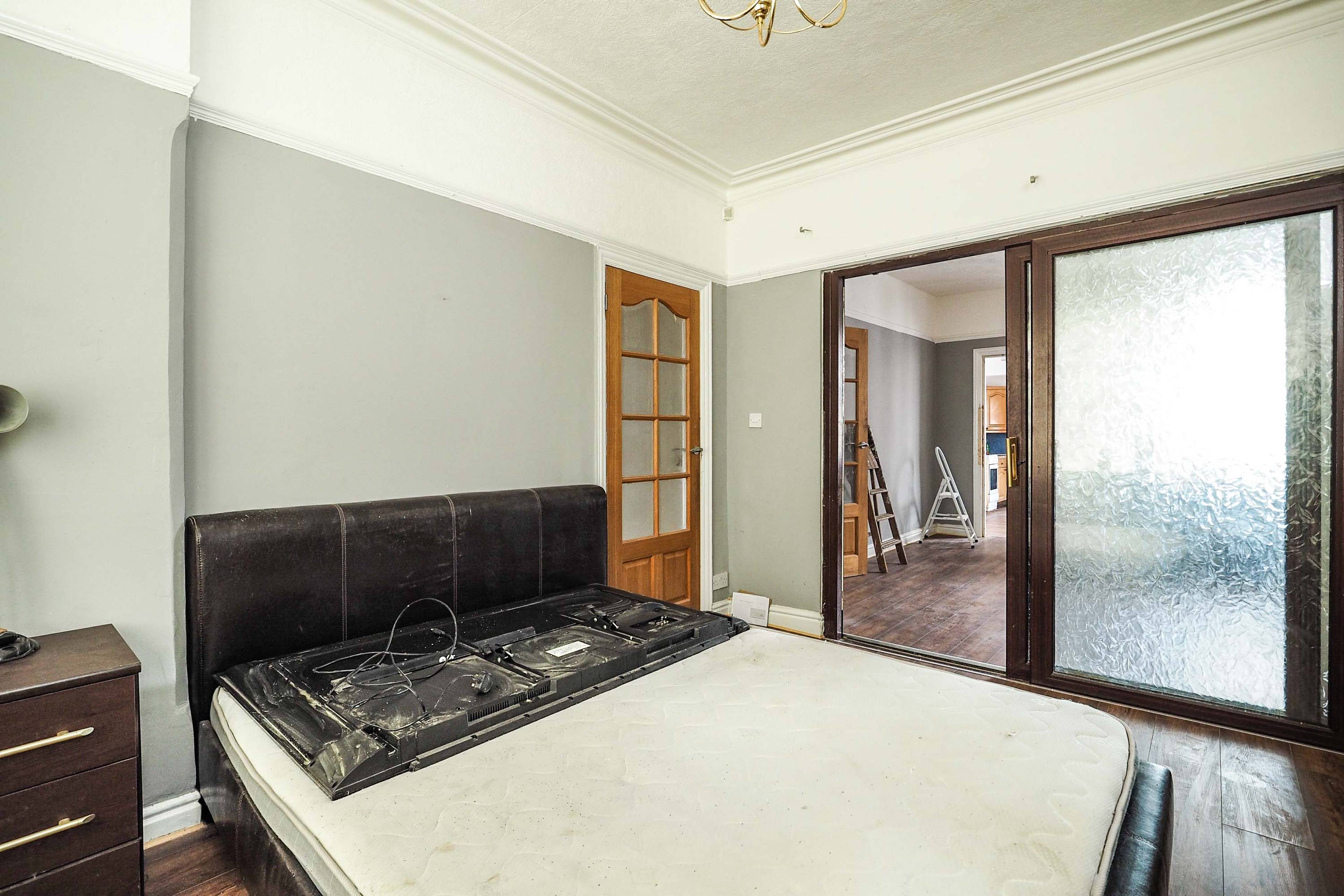 Bedroom/Lounge