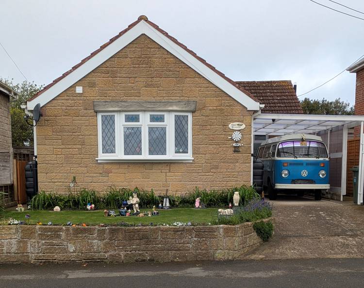 2 bedroom detached bungalow