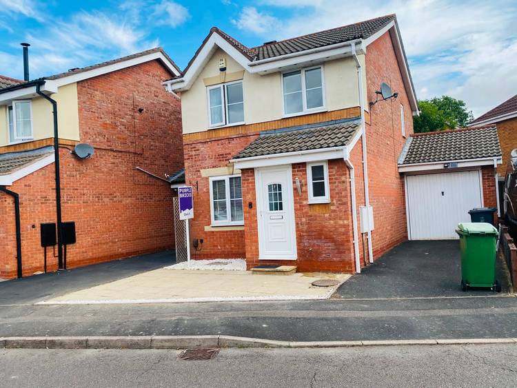 3 bedroom link detached house