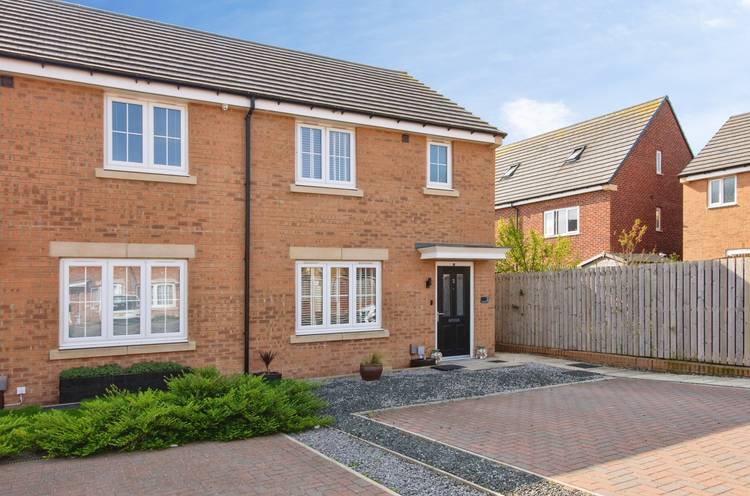 2 bedroom semi-detached house