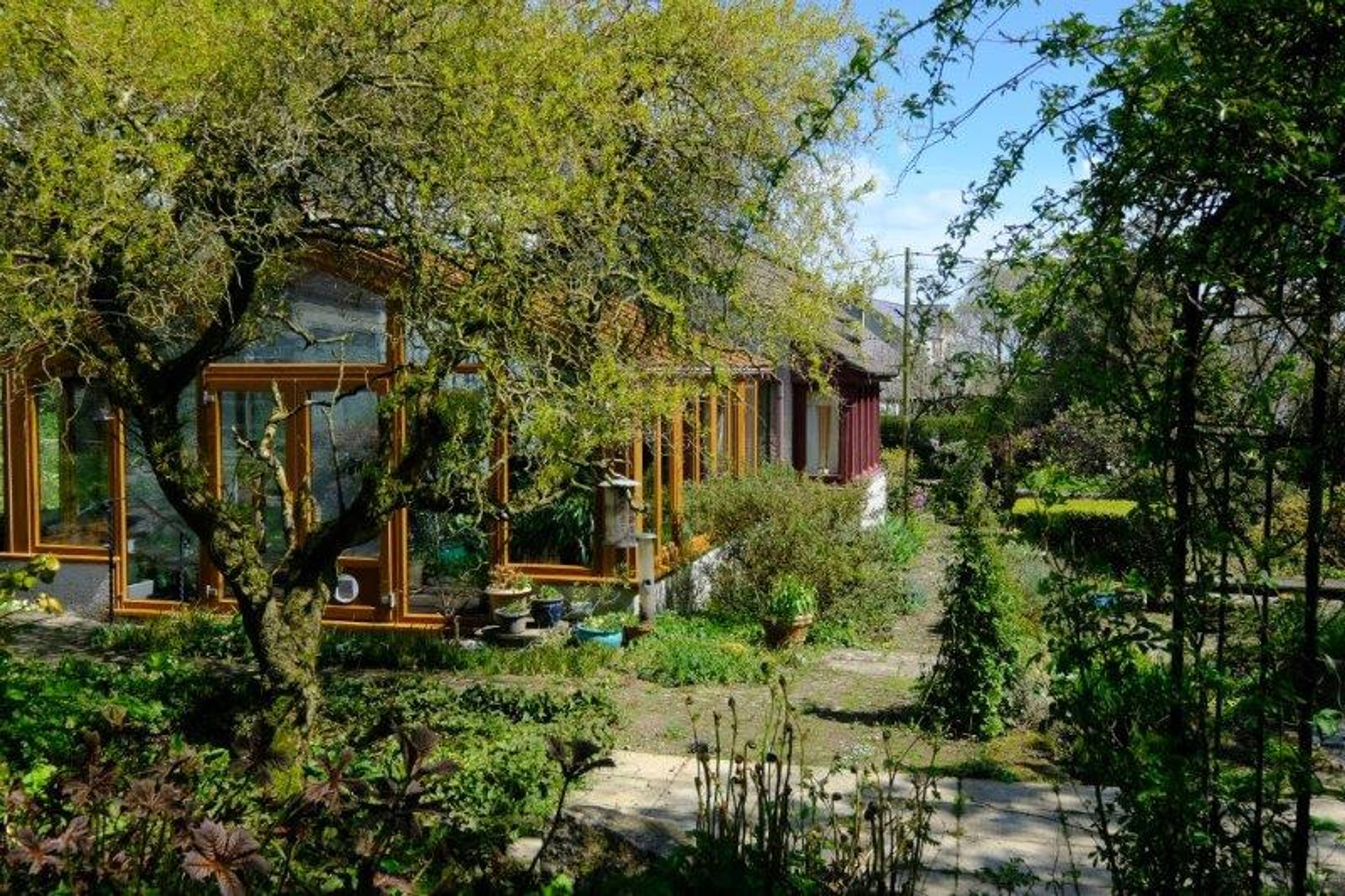 Landscaped  Gardens
