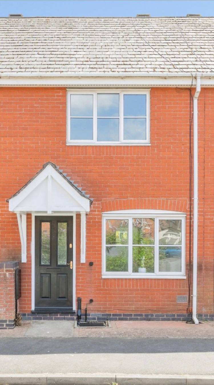 2 bedroom terraced house