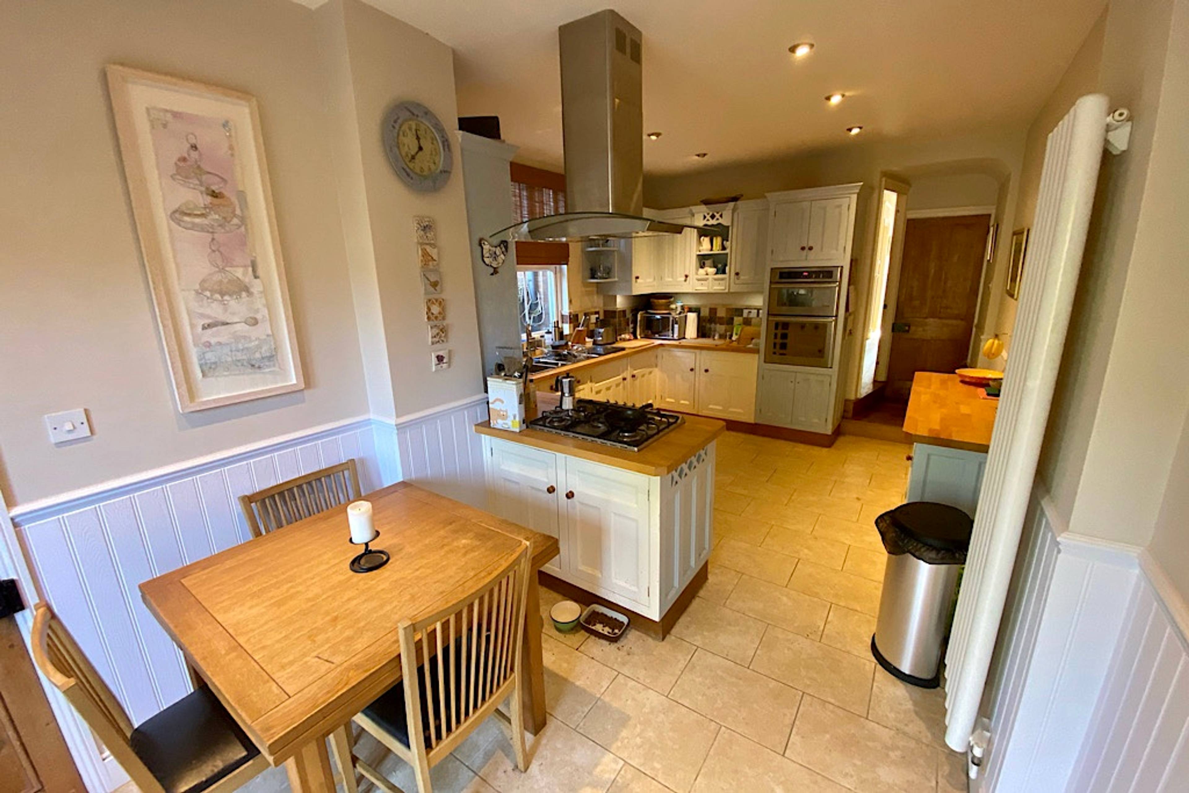 Kitchen/Breakfast