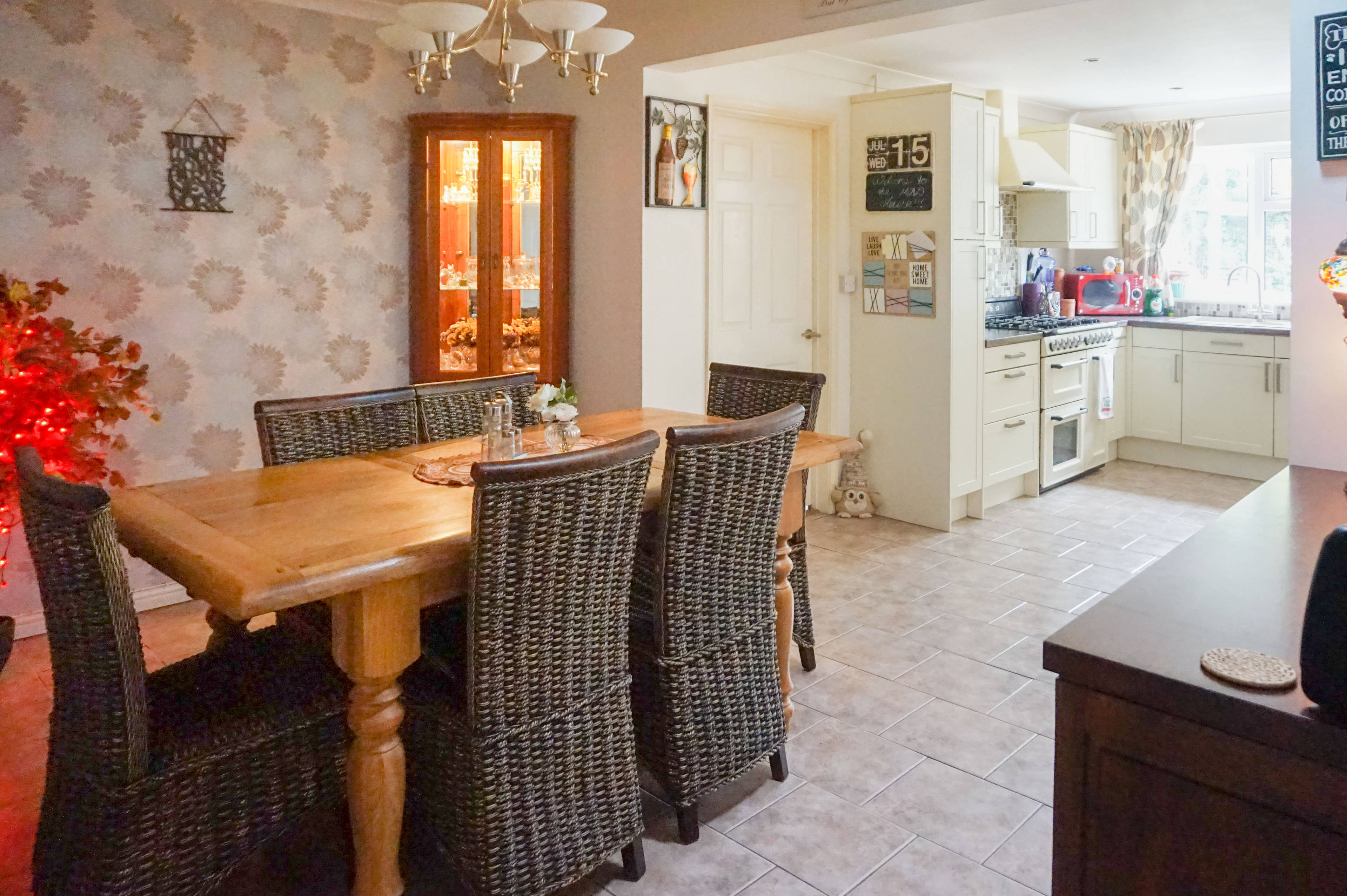 Kitchen/Dining Room