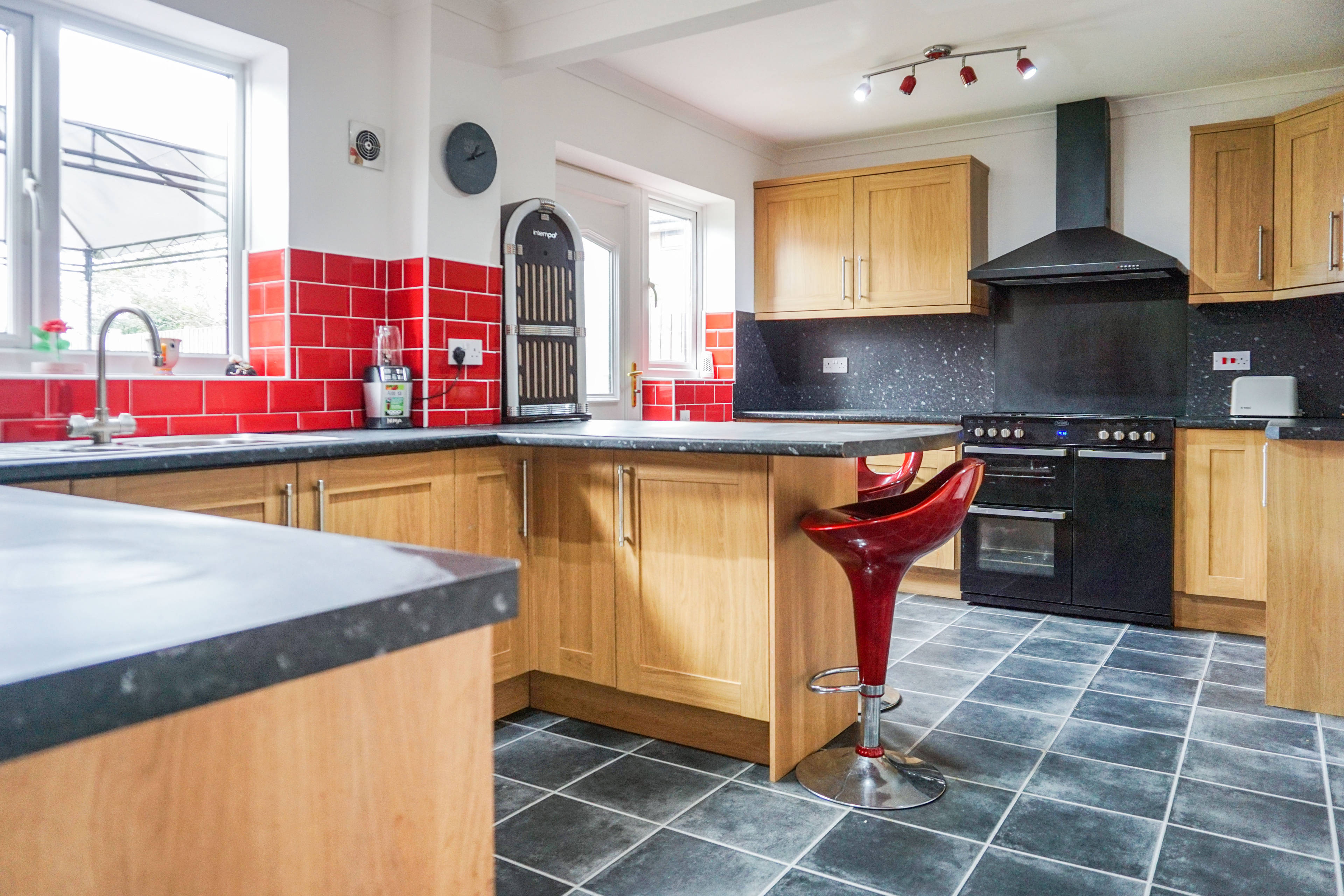 Kitchen/Breakfast