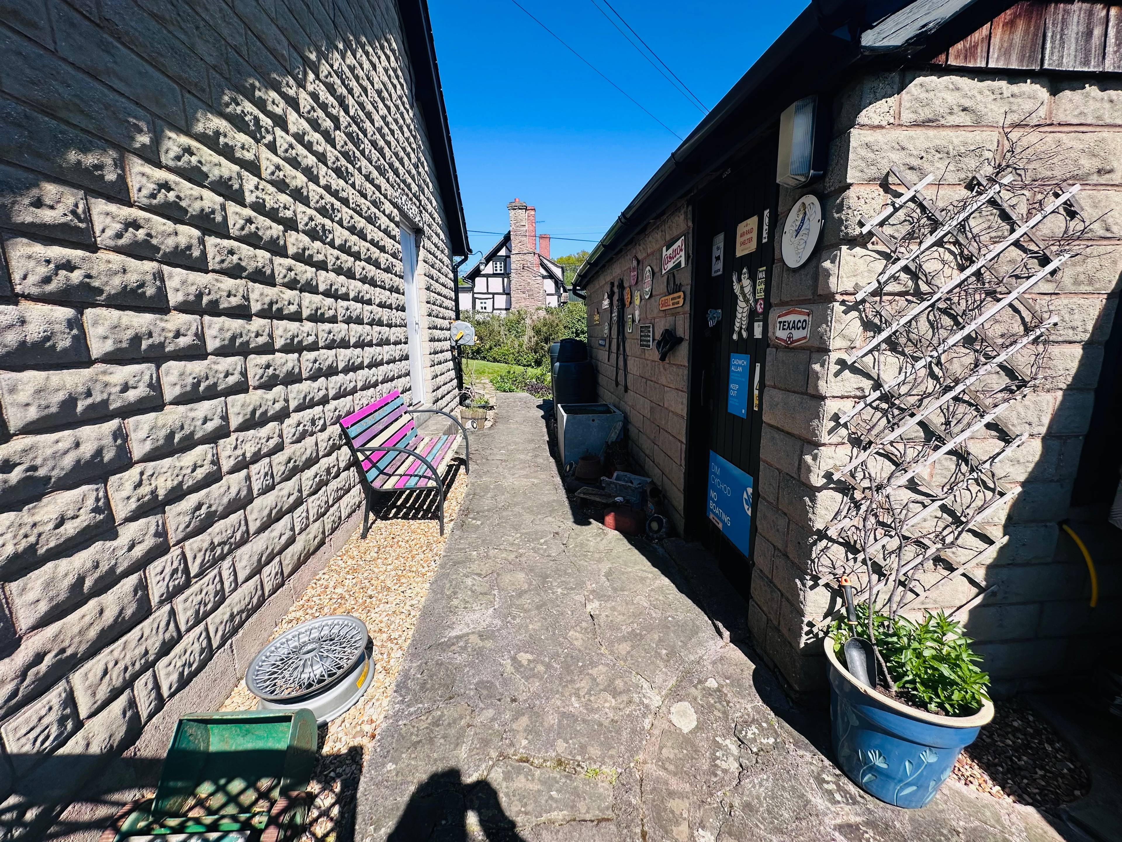 Garage