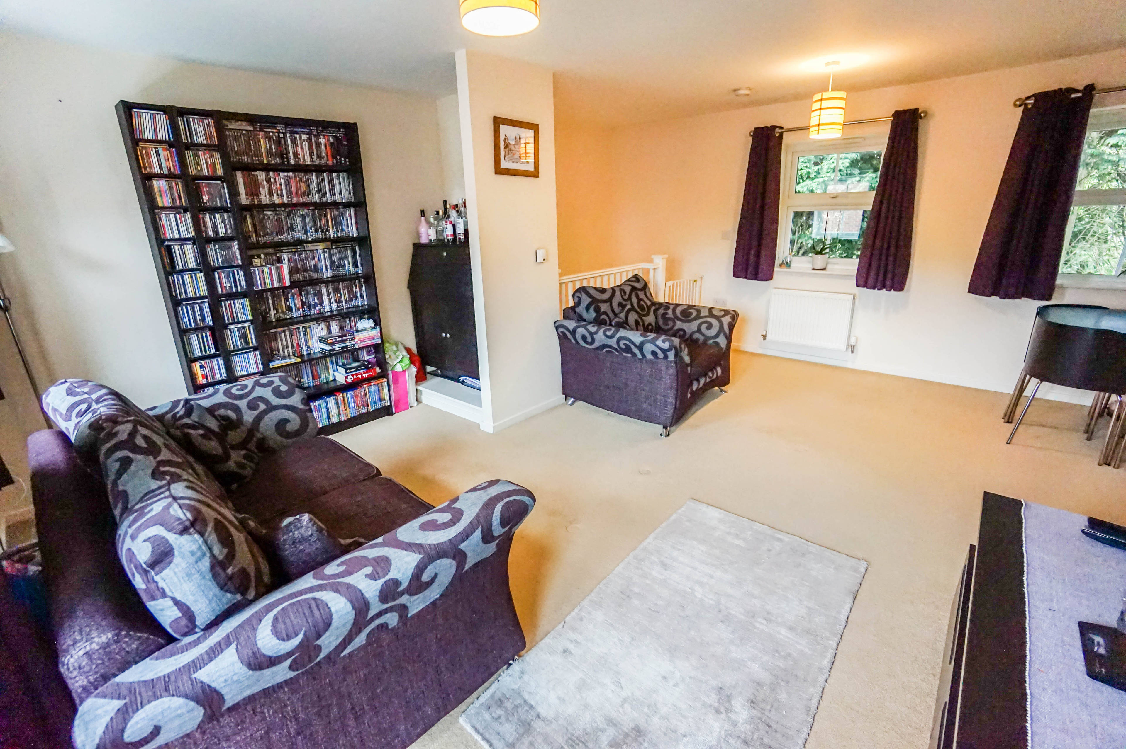 Lounge/Dining Room