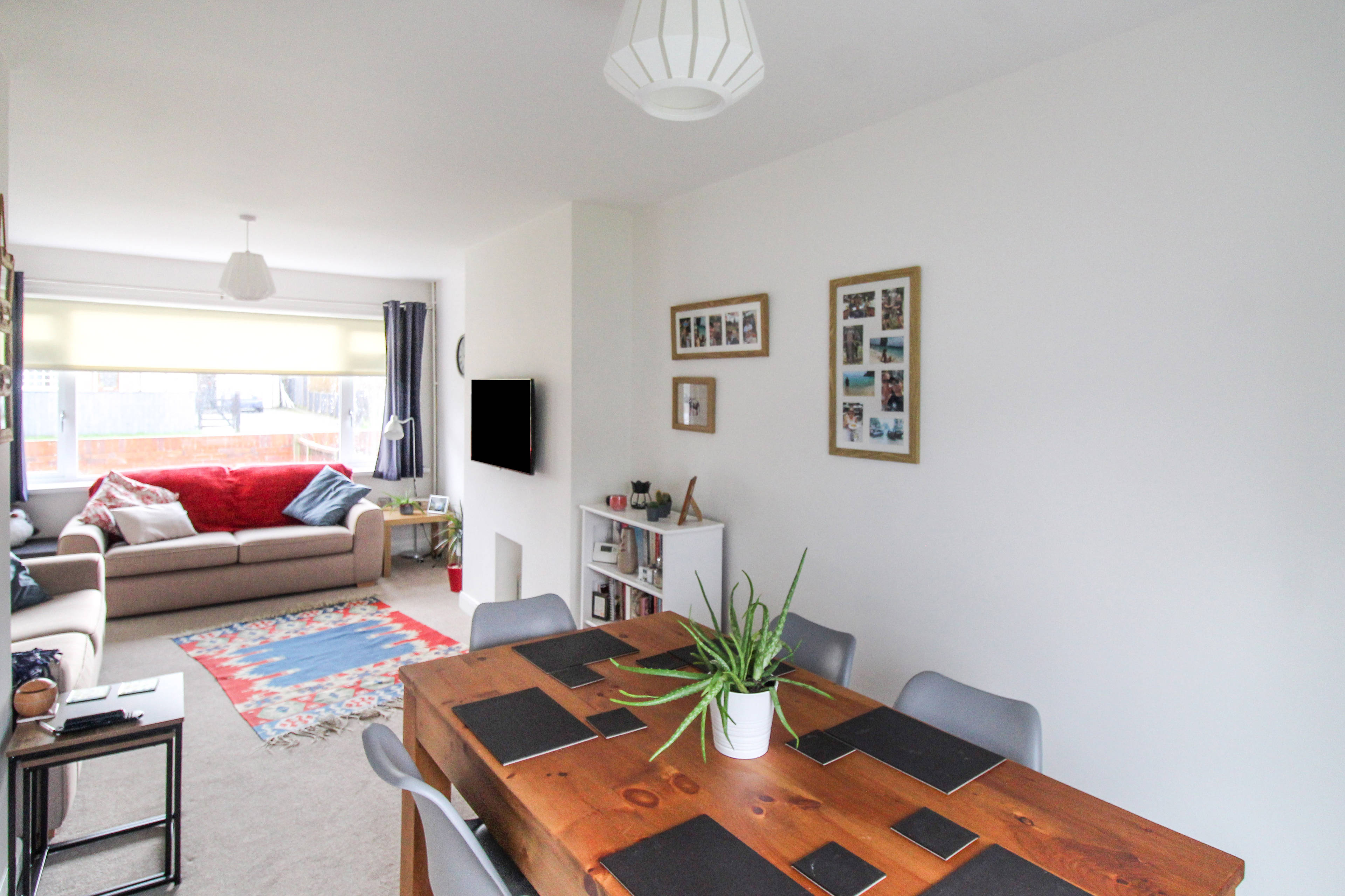 Lounge/Dining Room