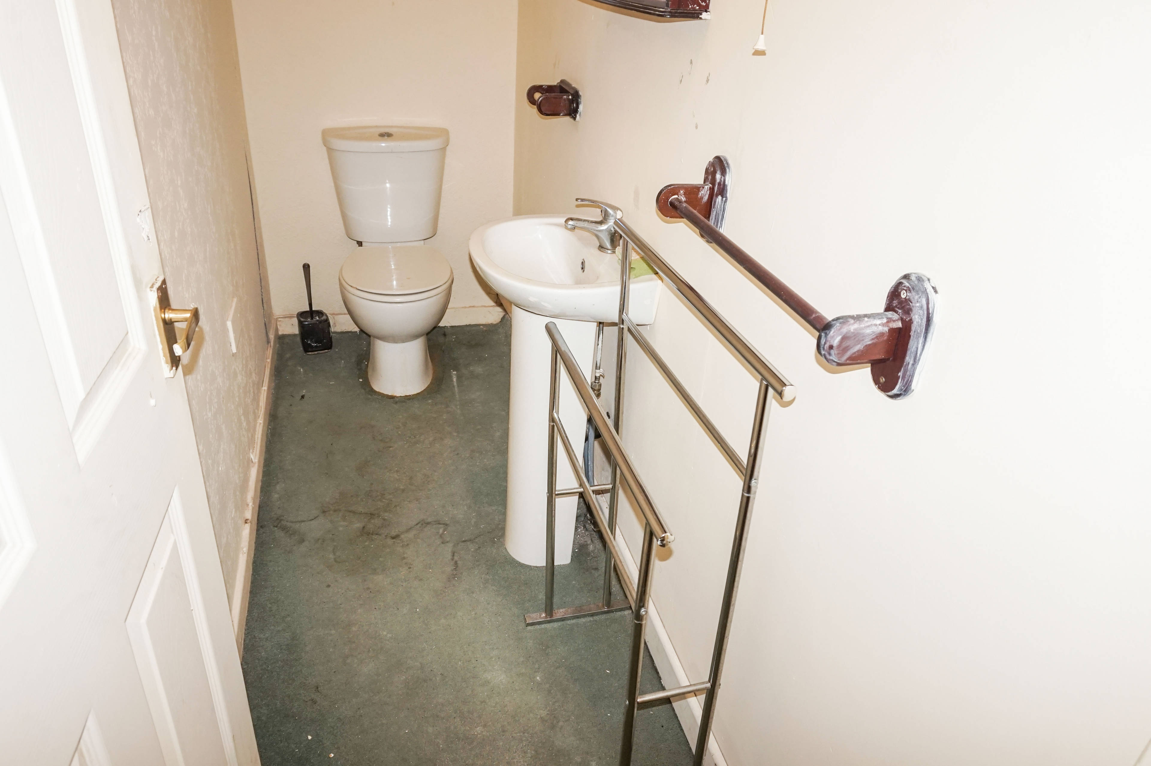 Upstairs W.C.