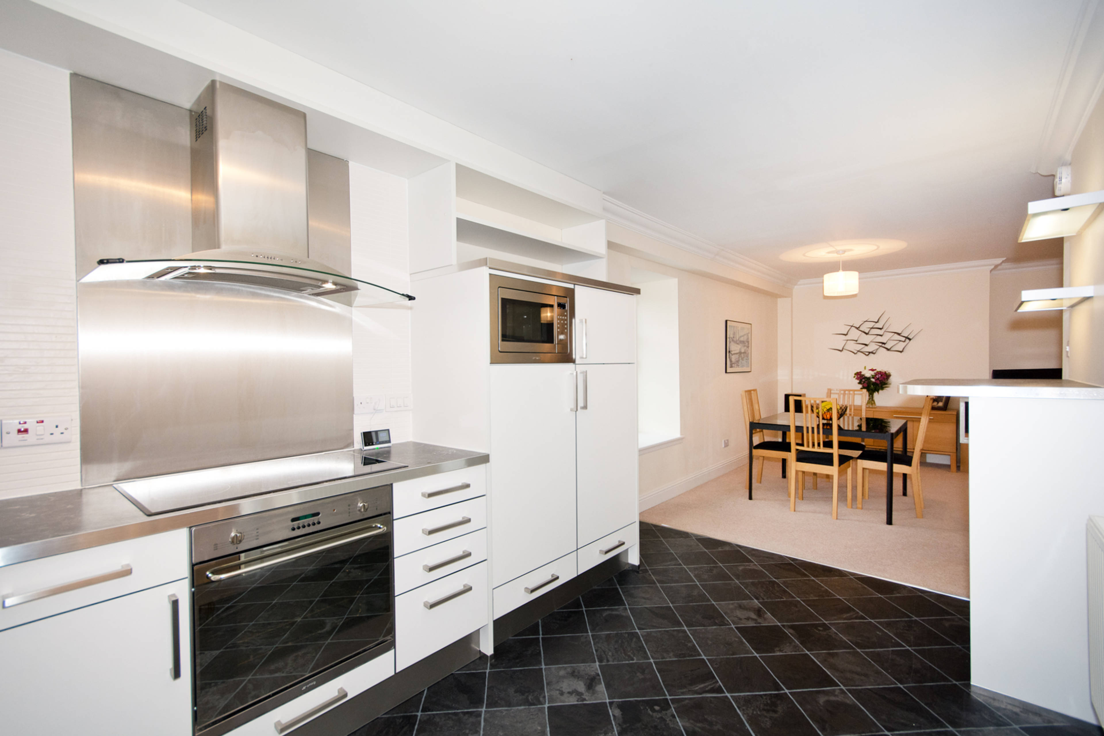Lounge / Kitchen