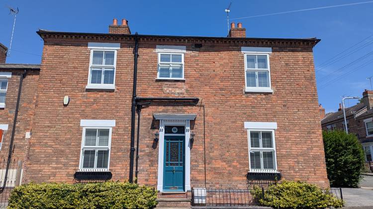 3 bedroom semi-detached house