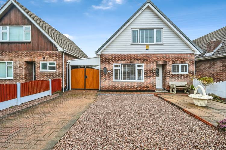 3 bedroom detached bungalow