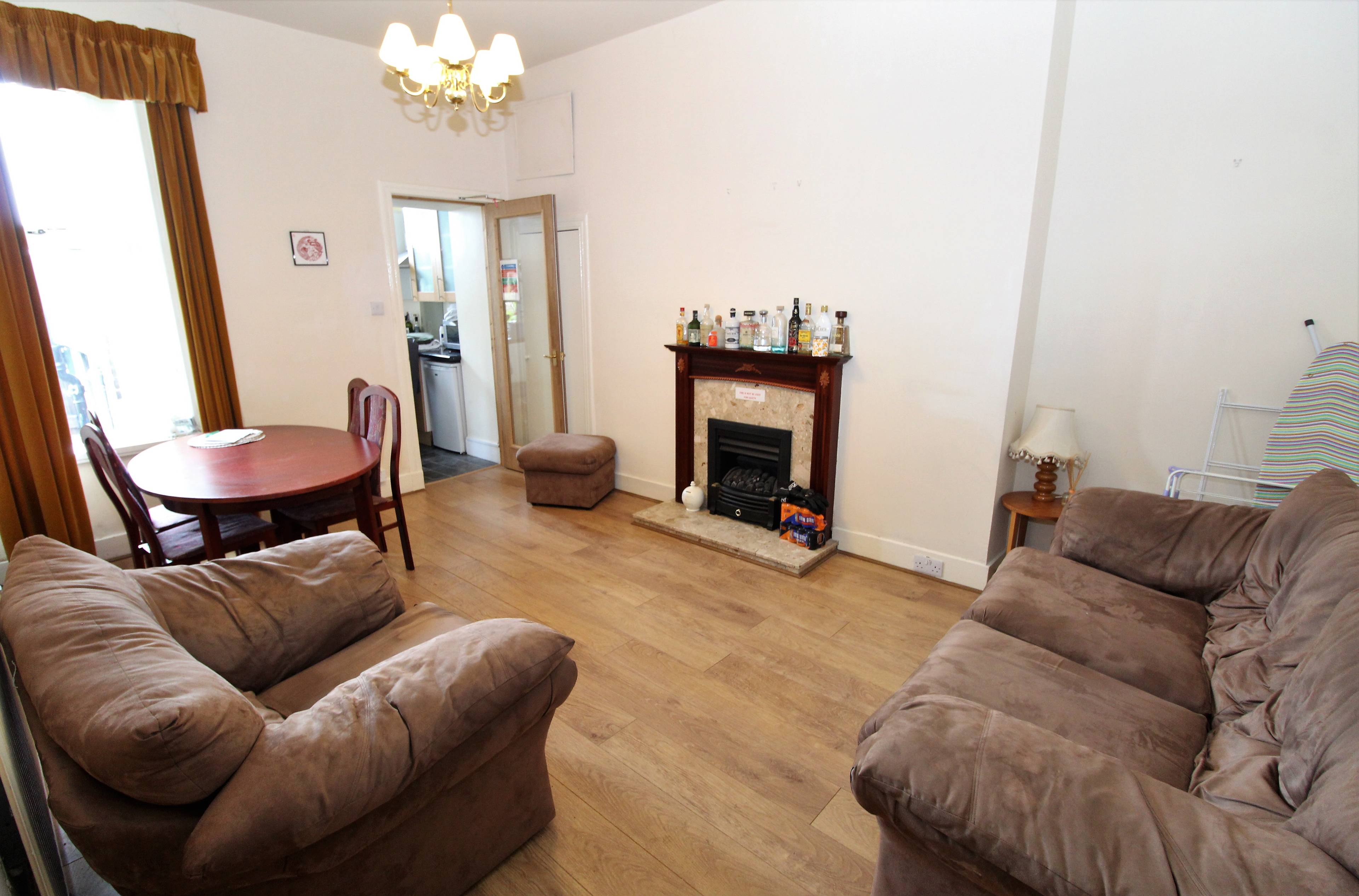 Lounge/dining Room