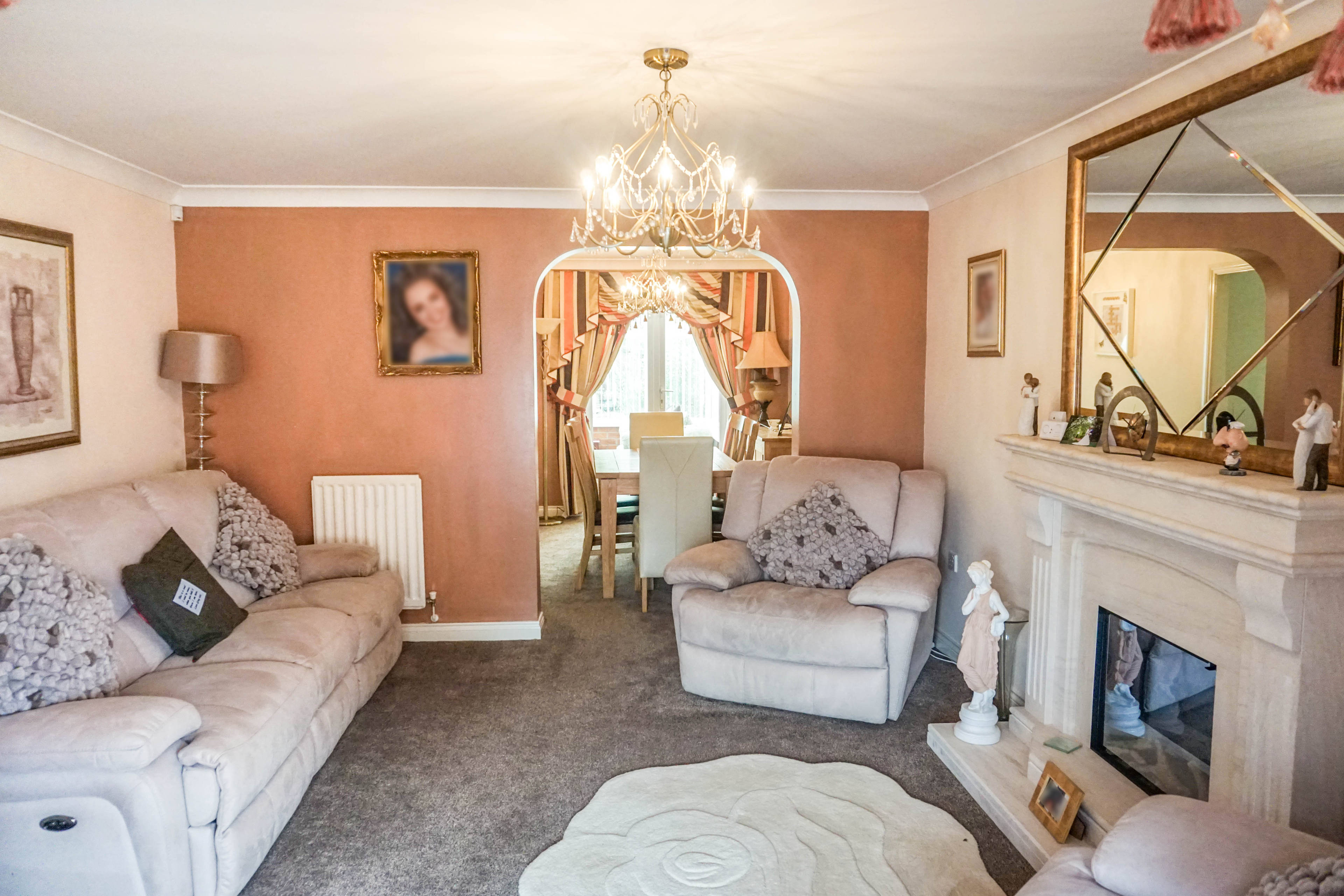 Lounge/Dining Room