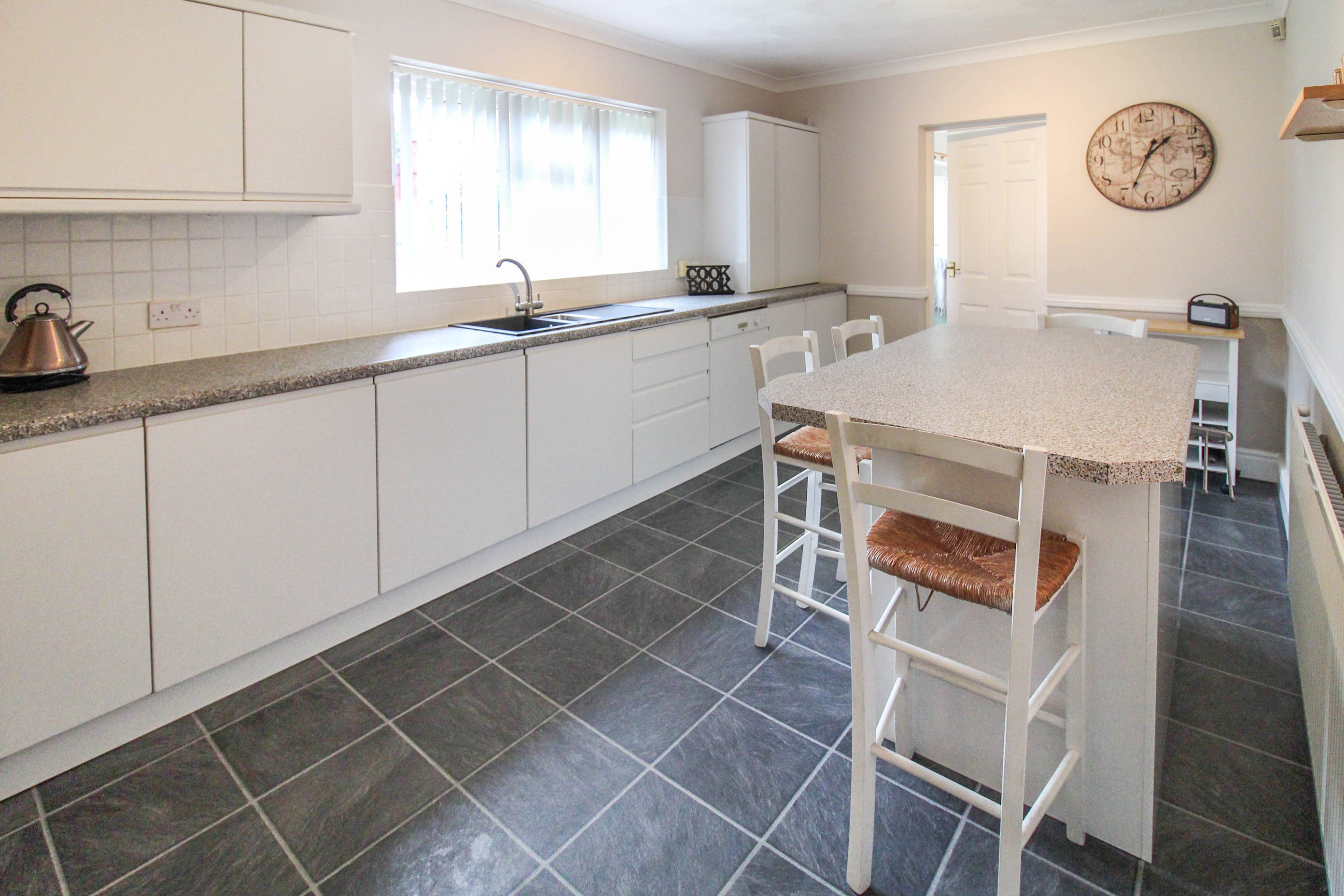 Kitchen/Breakfast