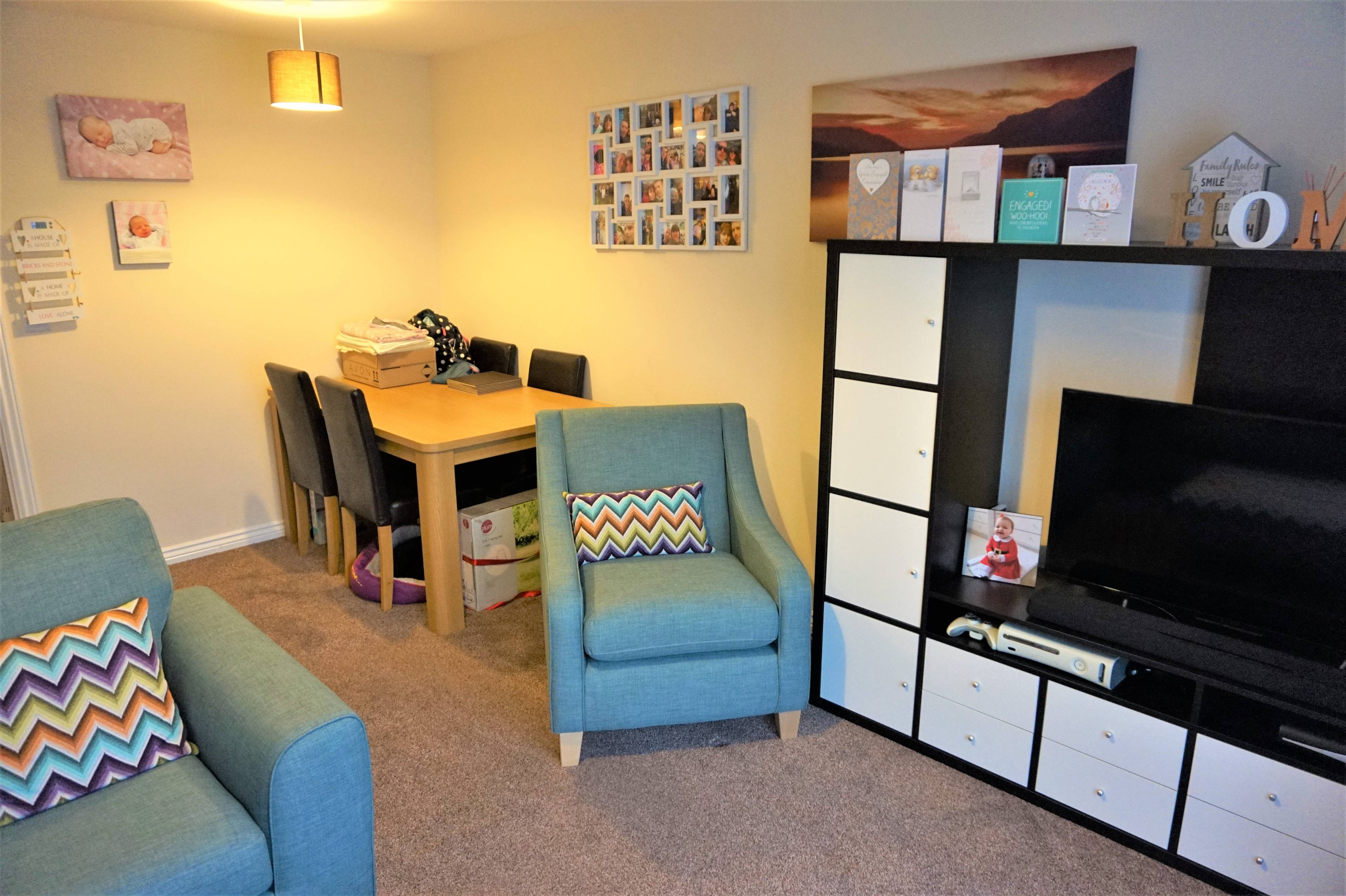 Lounge/Dining Room