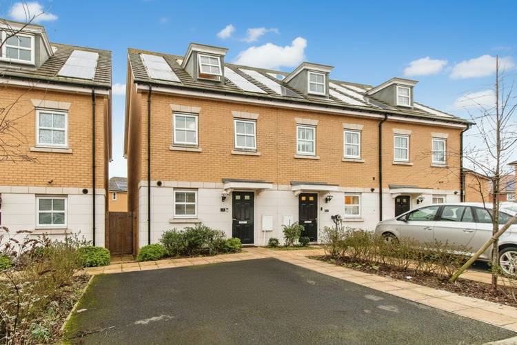 3 bedroom end of terrace house