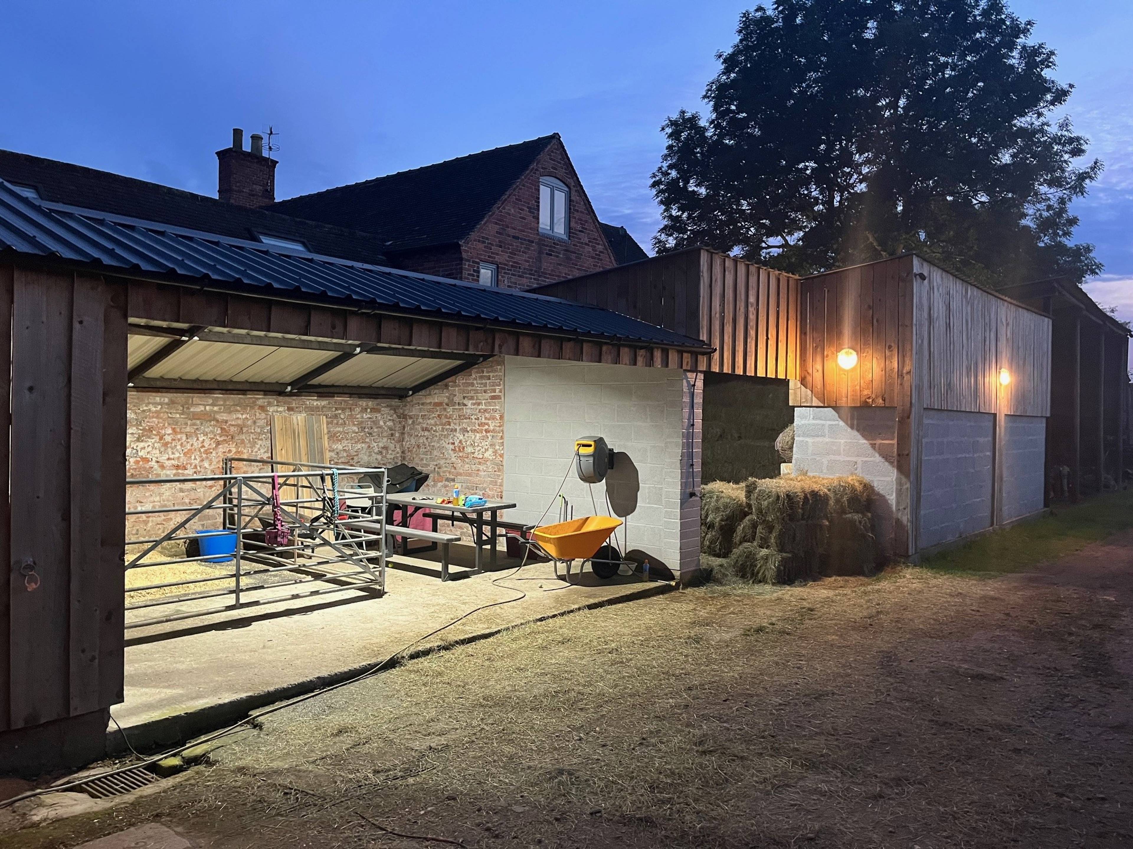 Barn & Stables