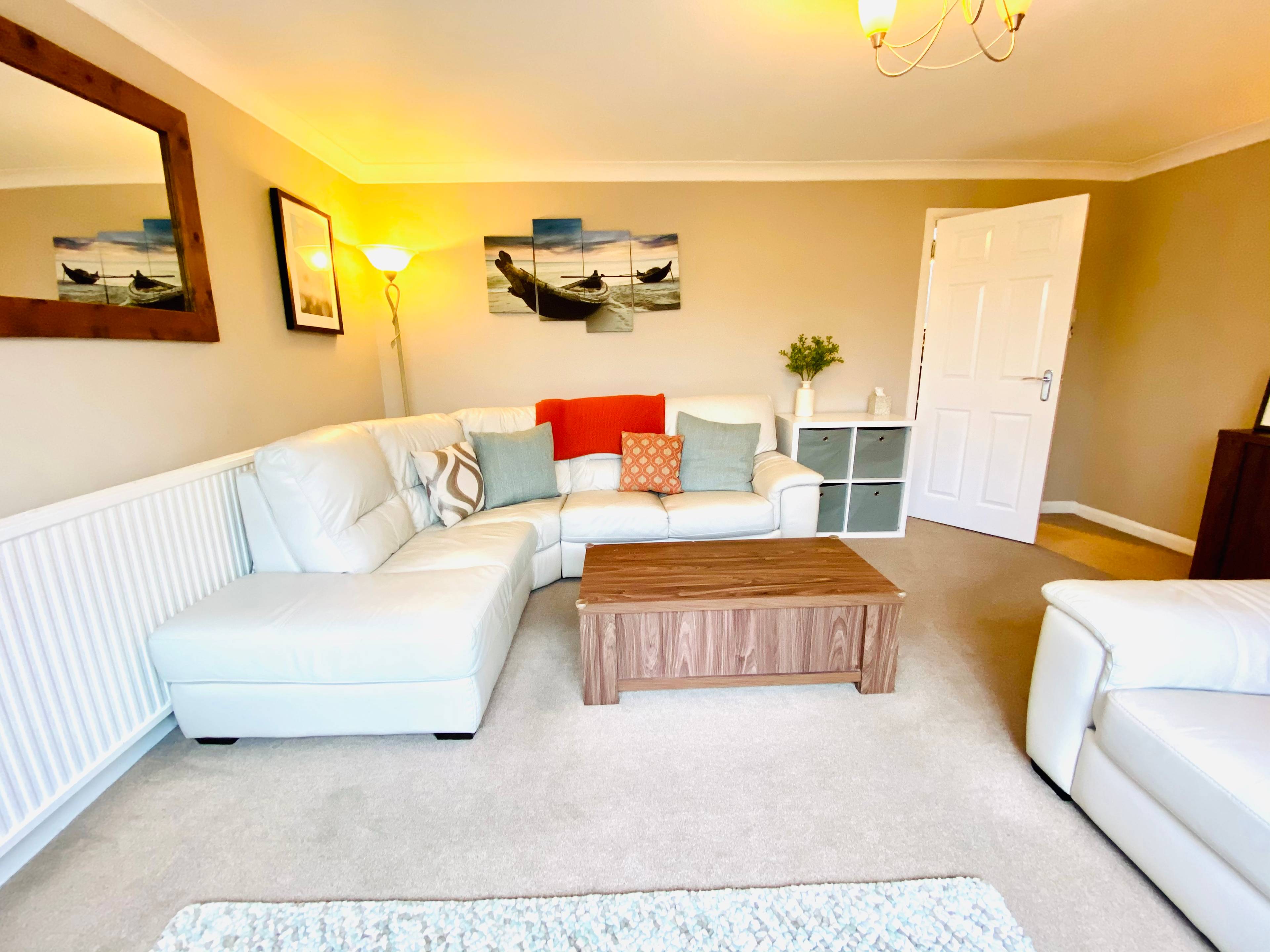 Living Room/Bedroom
