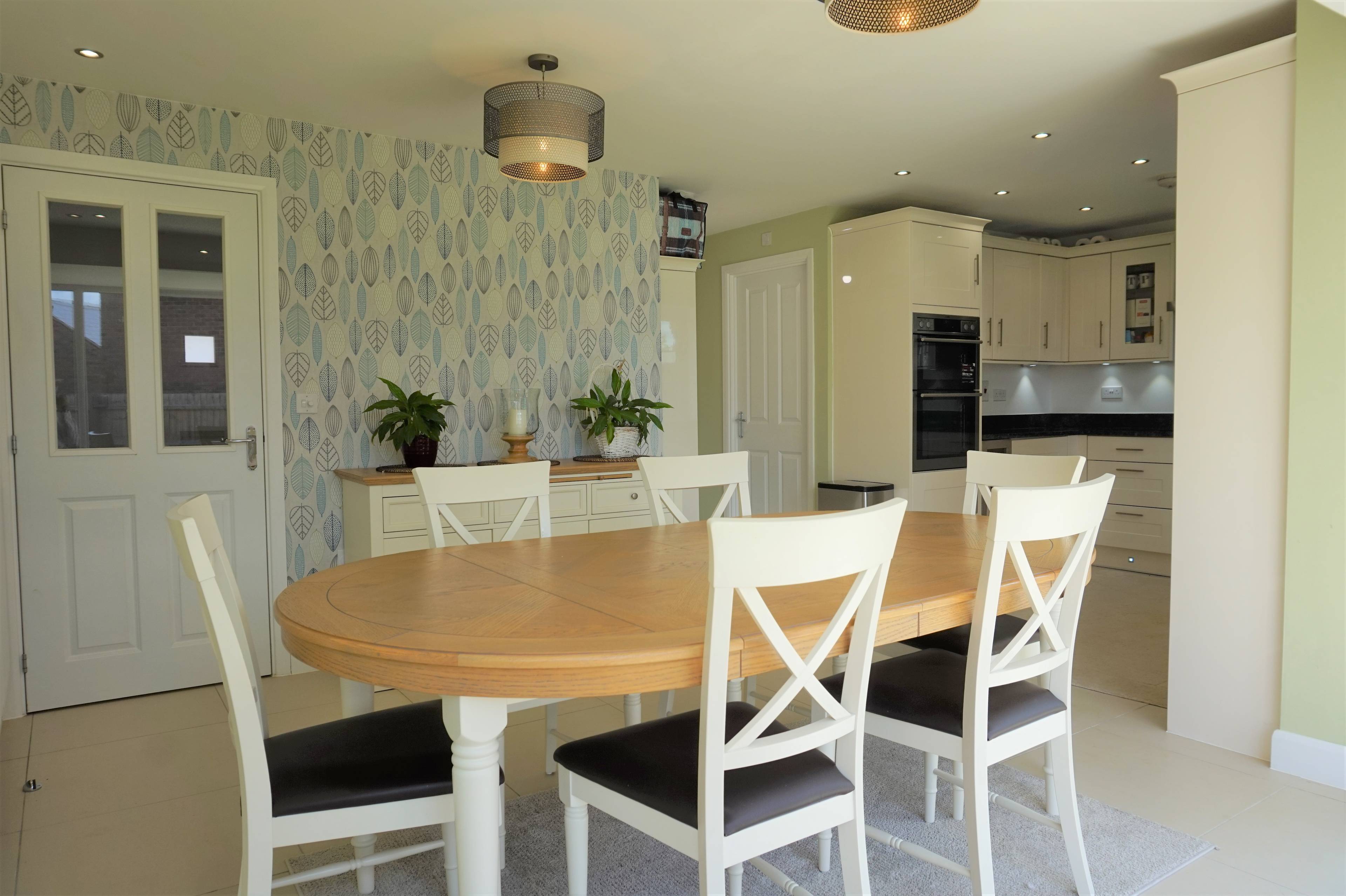 Kitchen/family Room