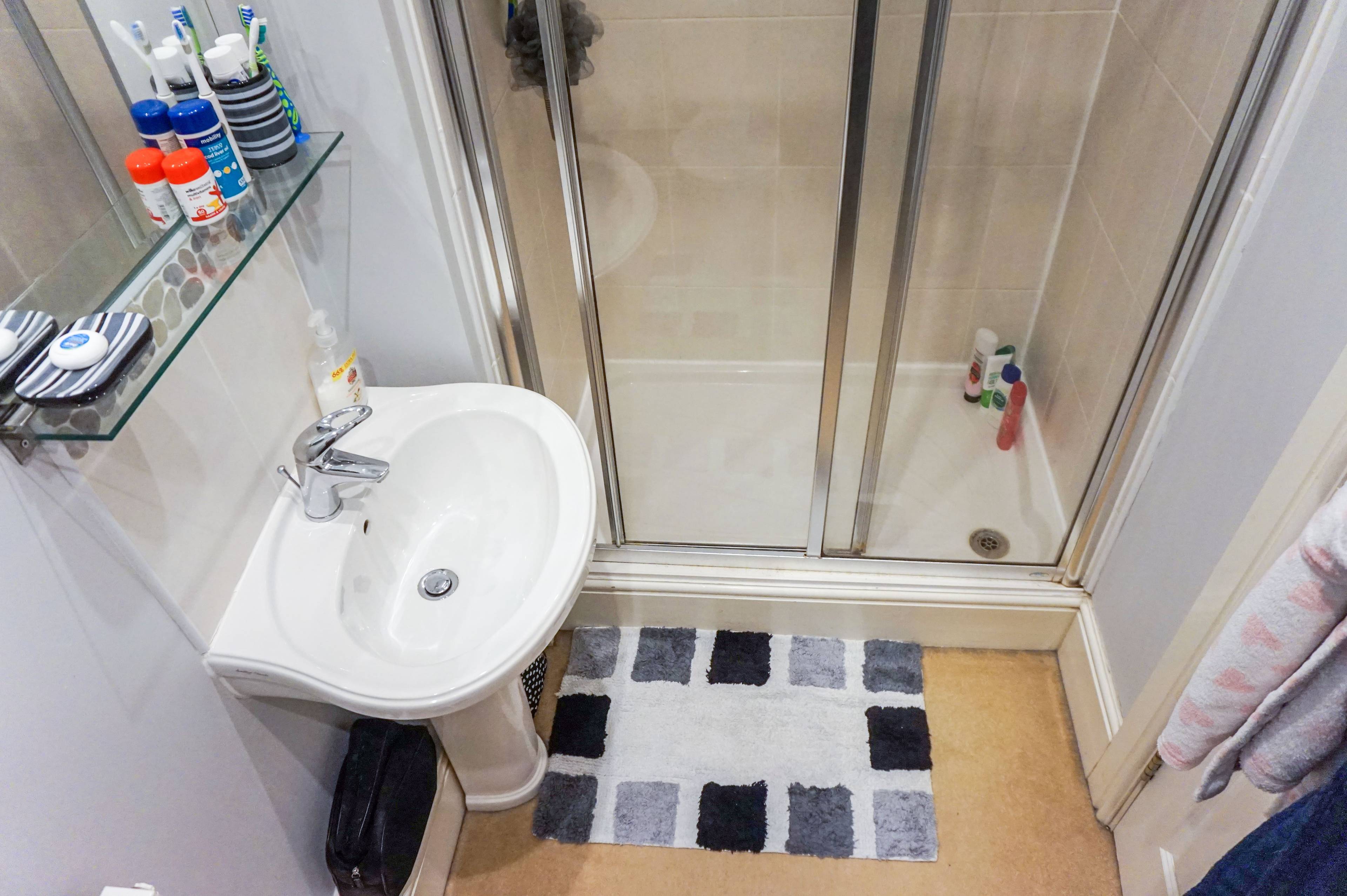 Master En-suite