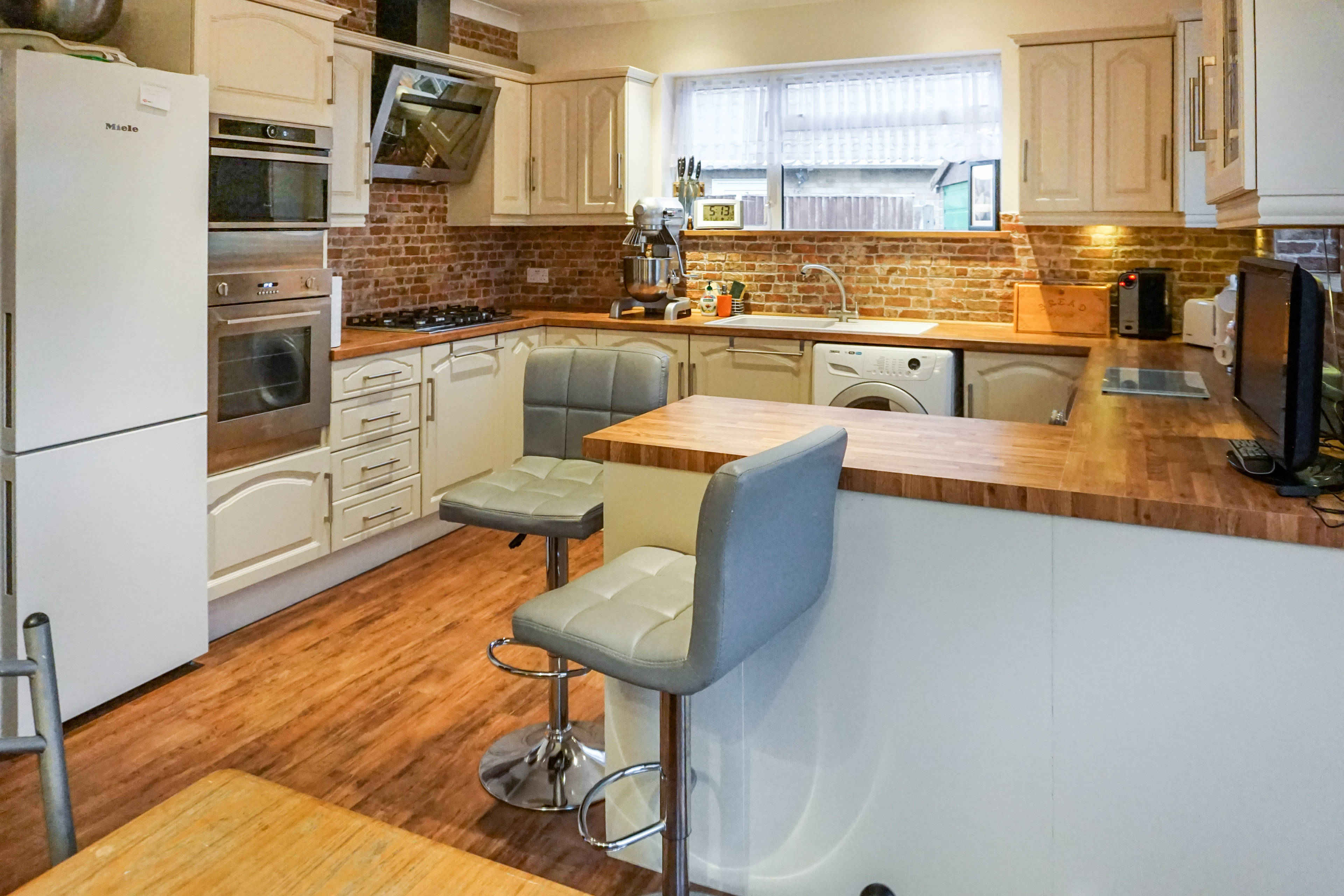 Kitchen/Breakfast