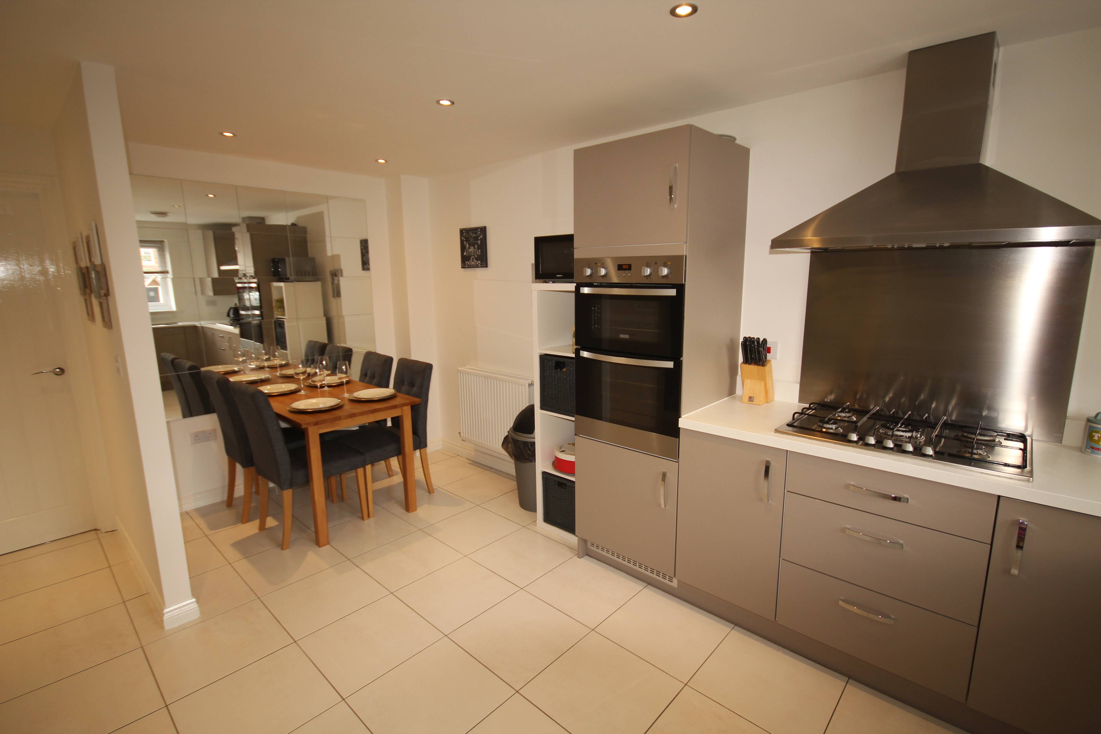 Kitchen/Dining Room