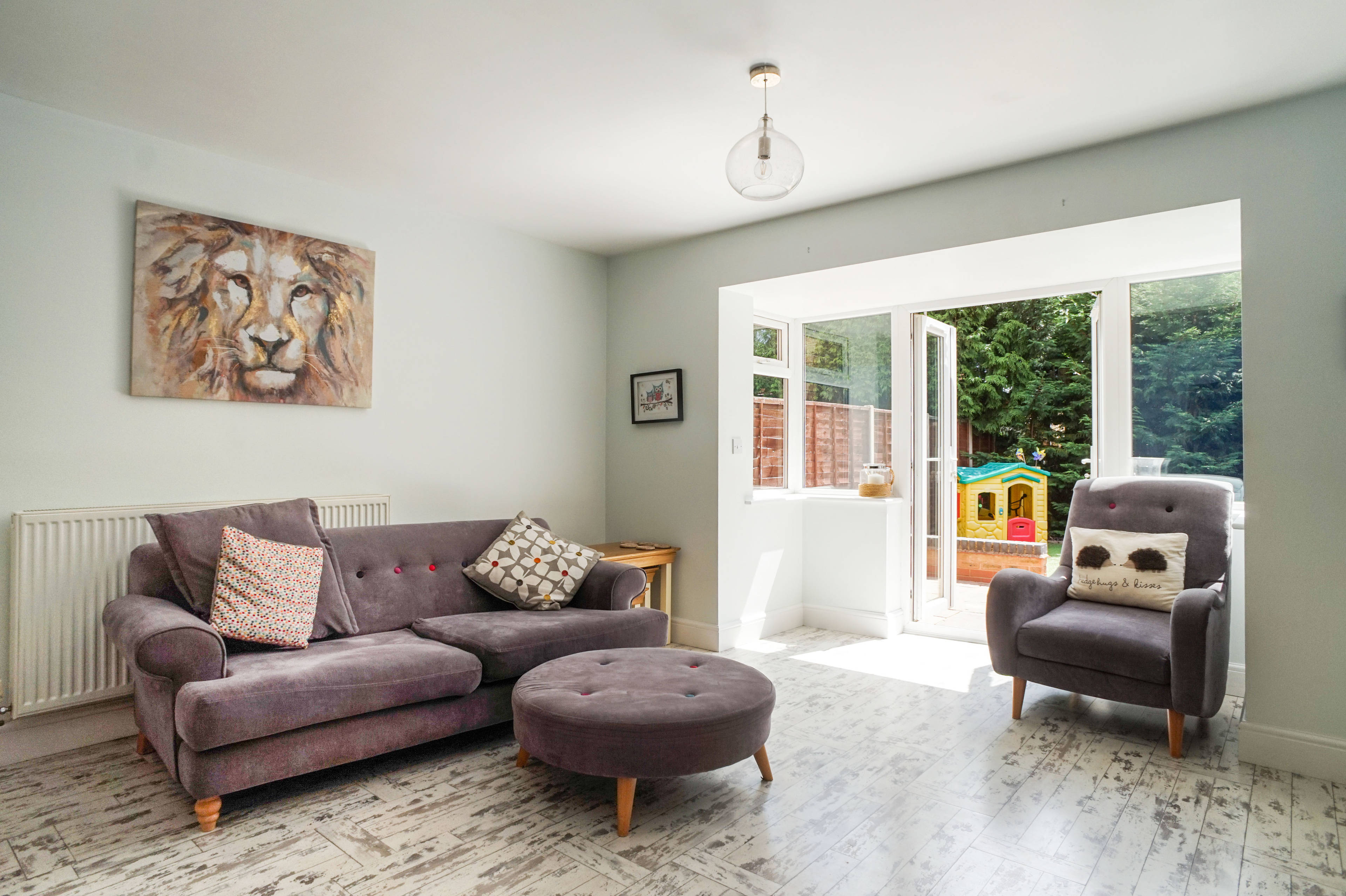 Lounge/Dining Room