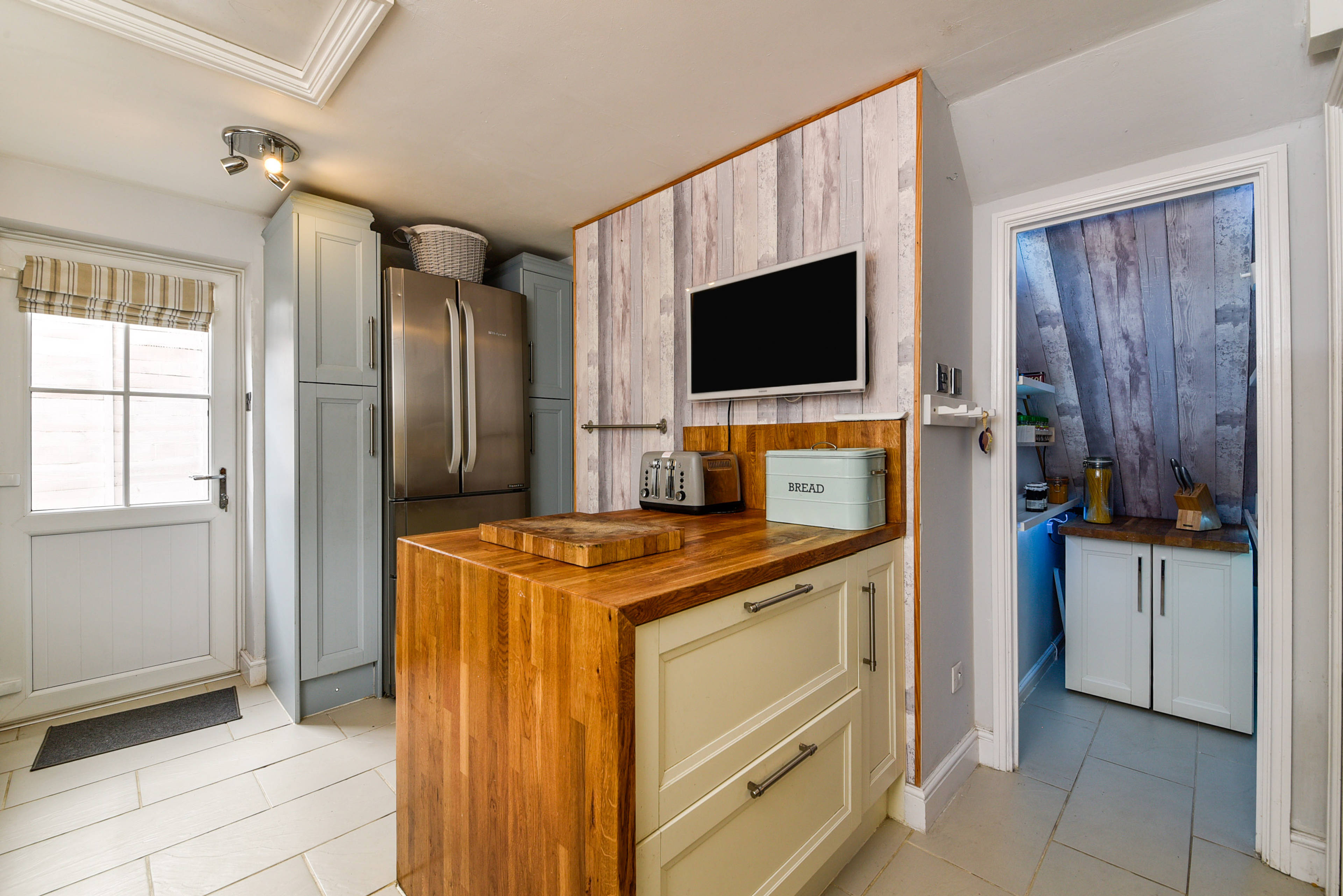 Kitchen/Breakfast