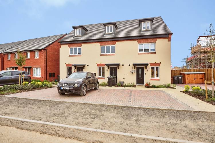 4 bedroom terraced house